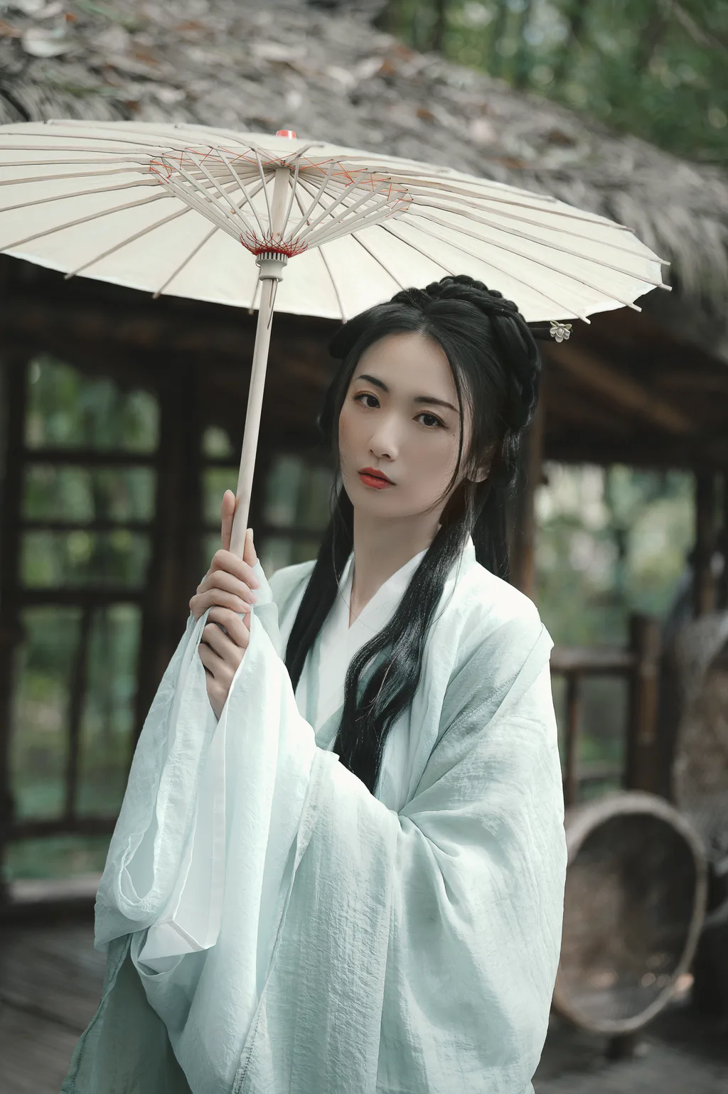 [YITUYU艺图语]2023.04.10 烟雨 limi[21+1P/295MB]