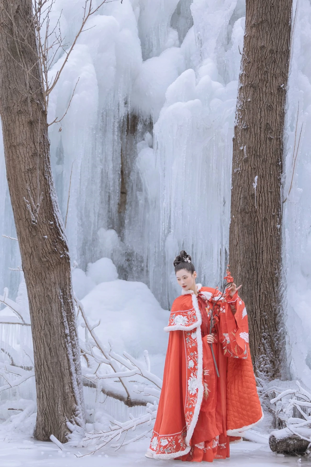 [YITUU艺图语] 2022.03.15 苍山暮雪 稀饭饭_禹莘 [32P/249MB]