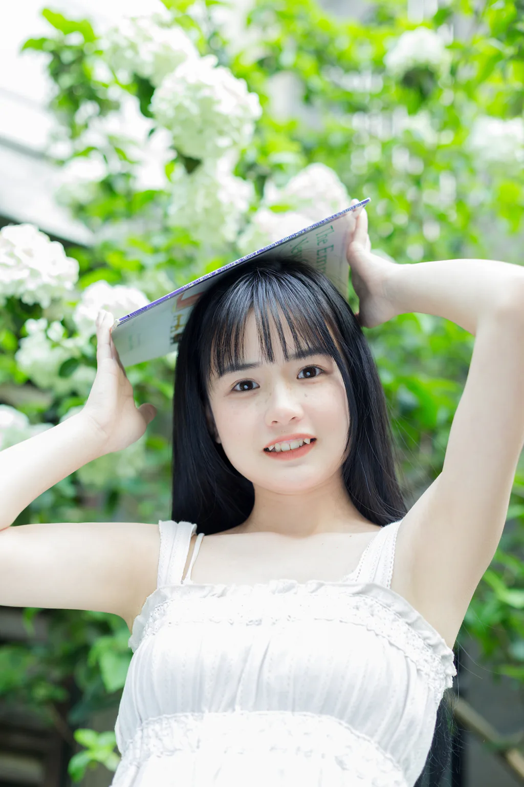 [YITUYU艺图语]2023.04.16 绿色心情 小怡美眉cute[29+1P/272MB]