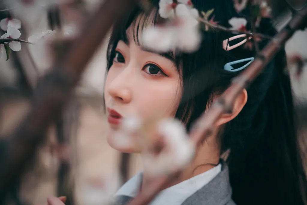 [YITUYU艺图语]2023.04.14 灰色JK 桃墨公子x [21+1P/194MB]
