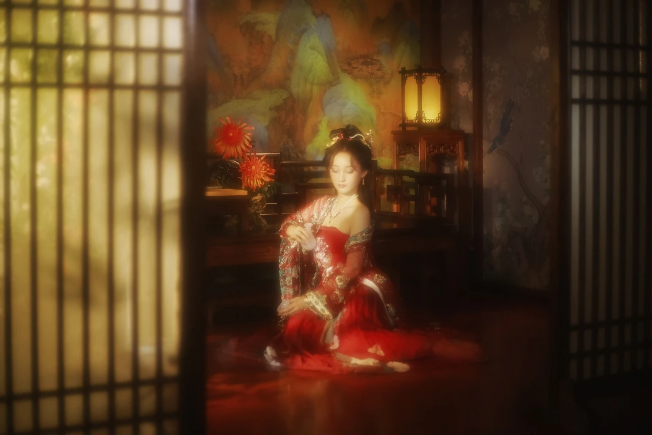 [YITUYU艺图语] 2022.05.21 红豆 云之是小狐狸吖 [26P/658MB]