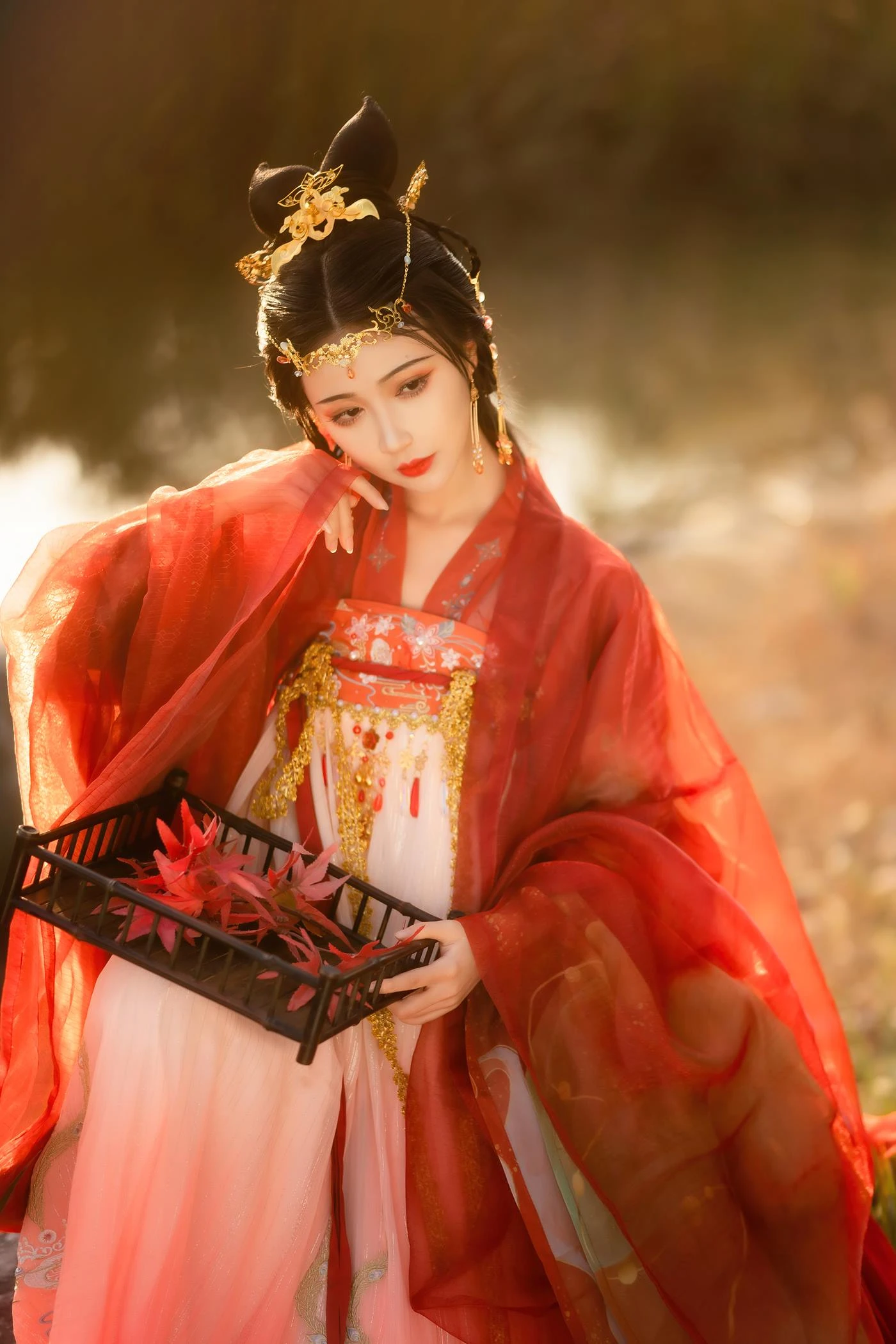 [YITUYU艺图语]2022.11.03 枫霜尽 -绮罗生的小苏苏-[28+1P/240MB]
