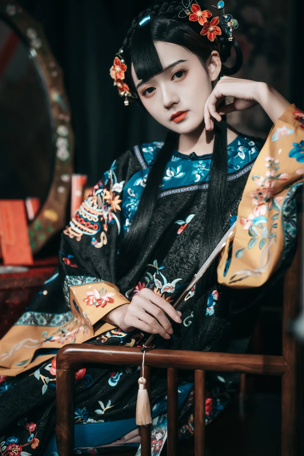 [YITUYU艺图语]2023.01.01 经年旧梦-清汉女 兔子Zzz不吃胡萝卜[41+1P/188MB]