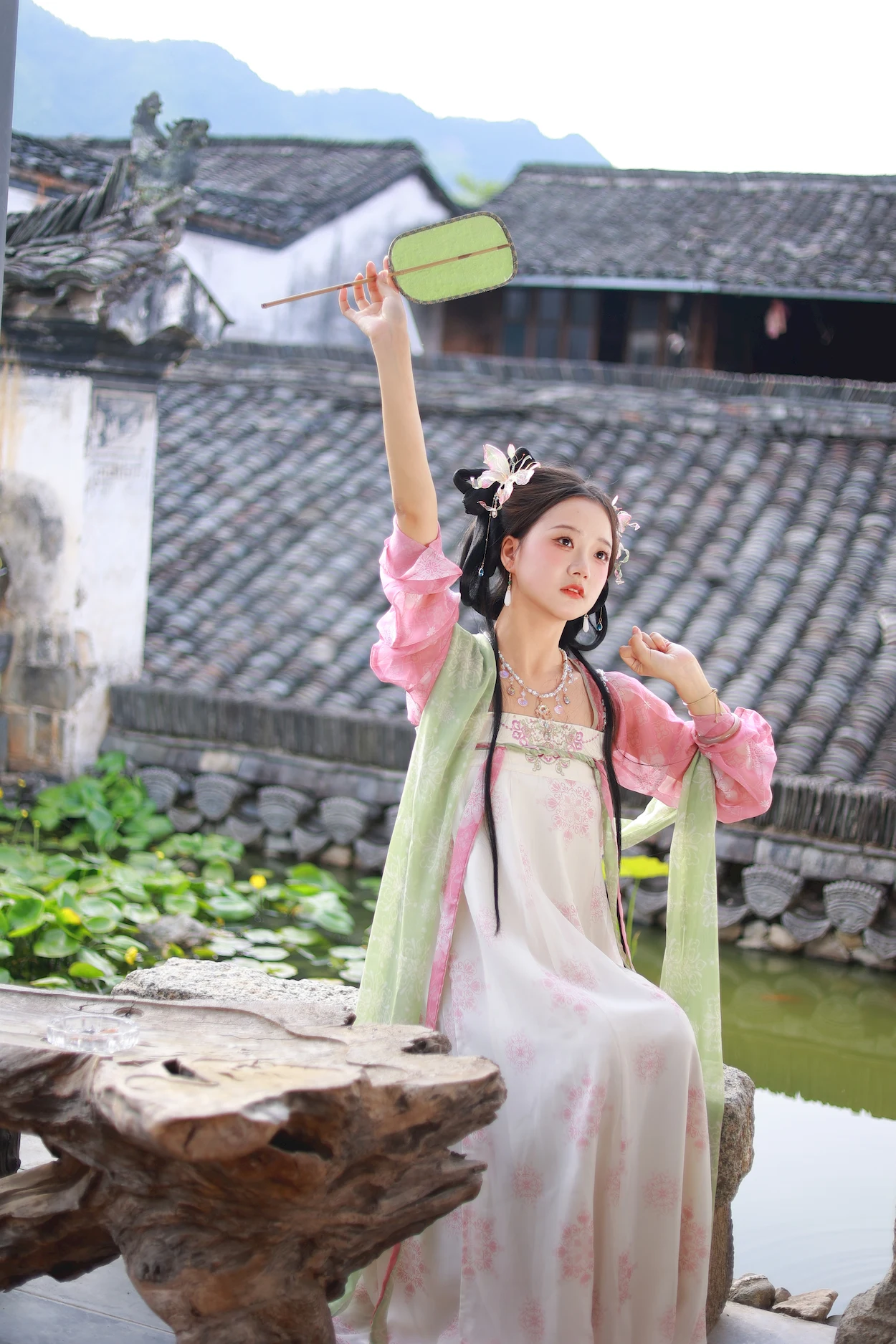 [YITUYU艺图语]2023.06.21 江南夏日 柚二白白[28+1P/187MB]