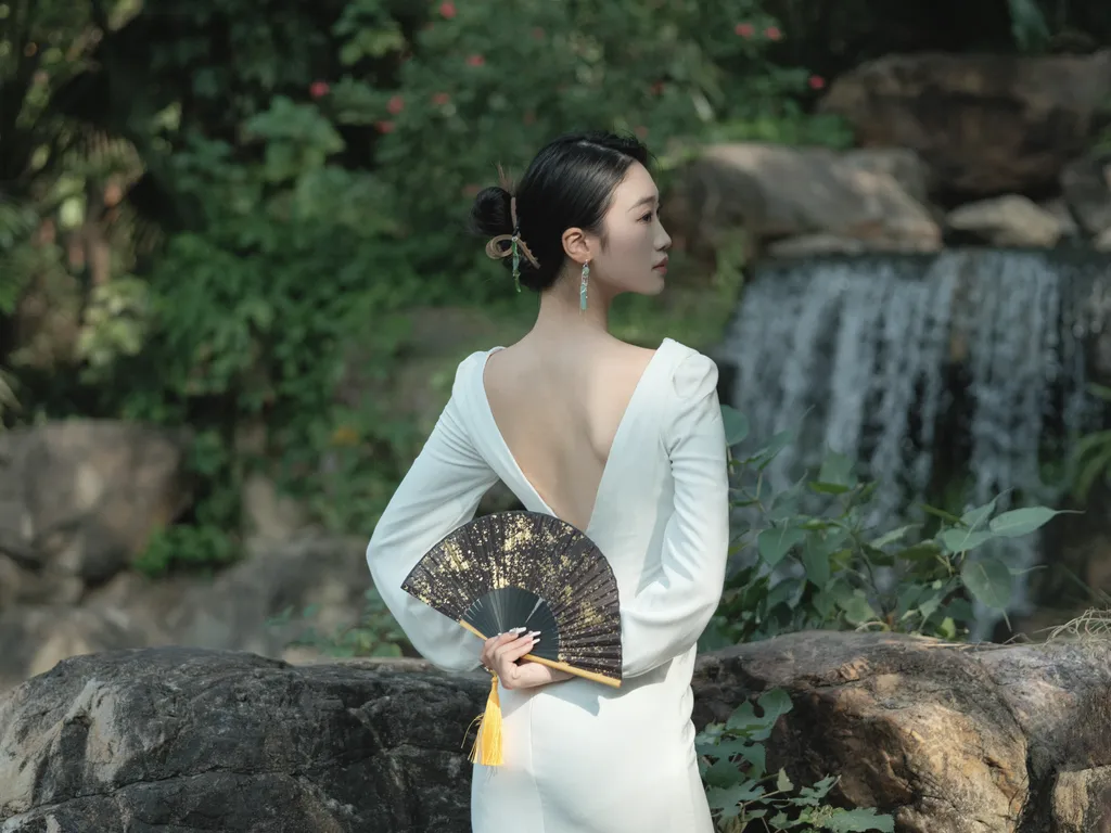 [YITUYU艺图语]2022.12.19 落叶飞花 likeu[46+1P/663MB]