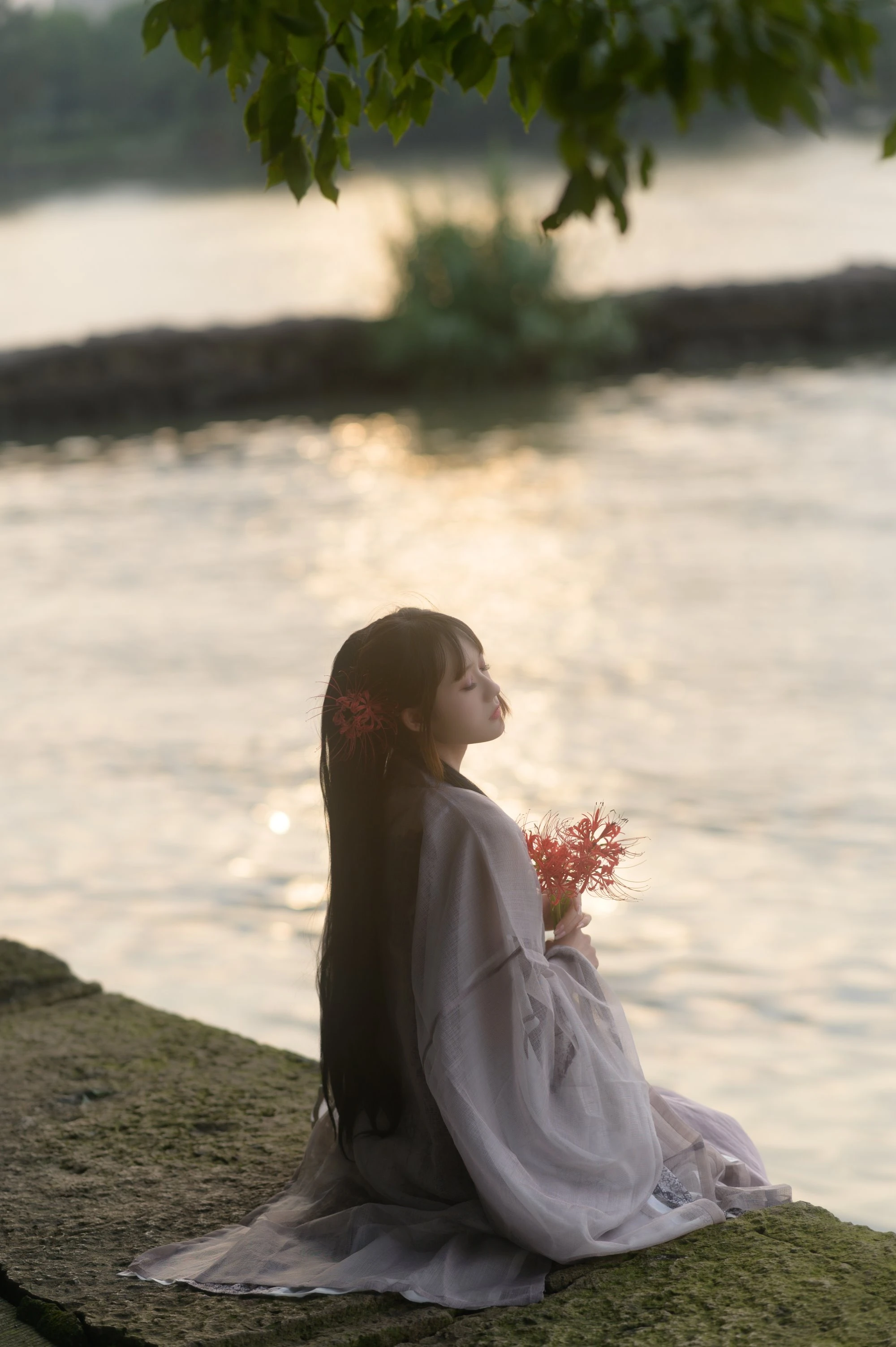 [YITUYU艺图语] 2022.07.15 暮空照水 兔子Zzz不吃胡萝卜 [31P/341M]