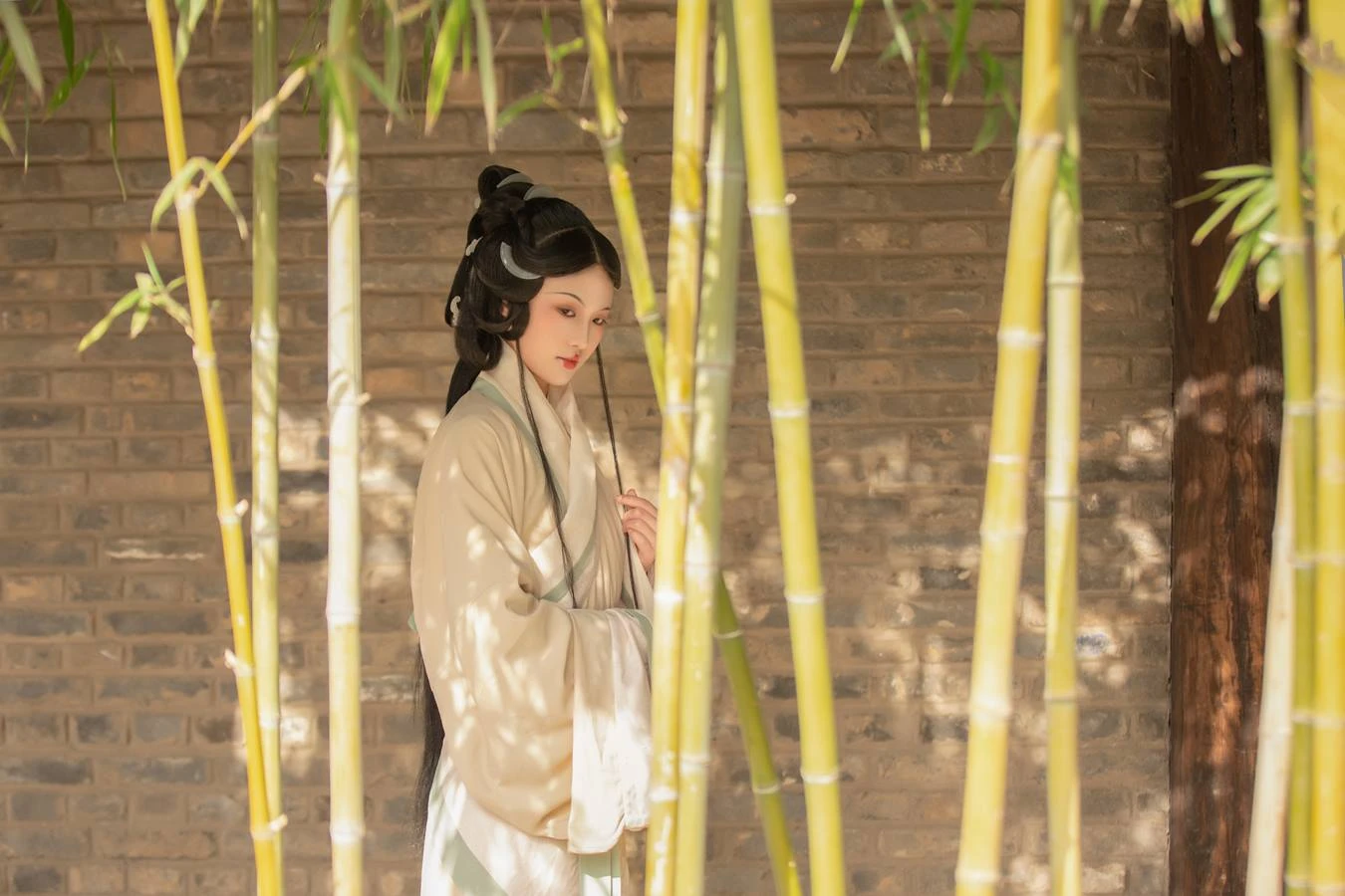 [YITUU艺图语] 2022.05.11 佳人赋 公子千邪 [22P/236MB]