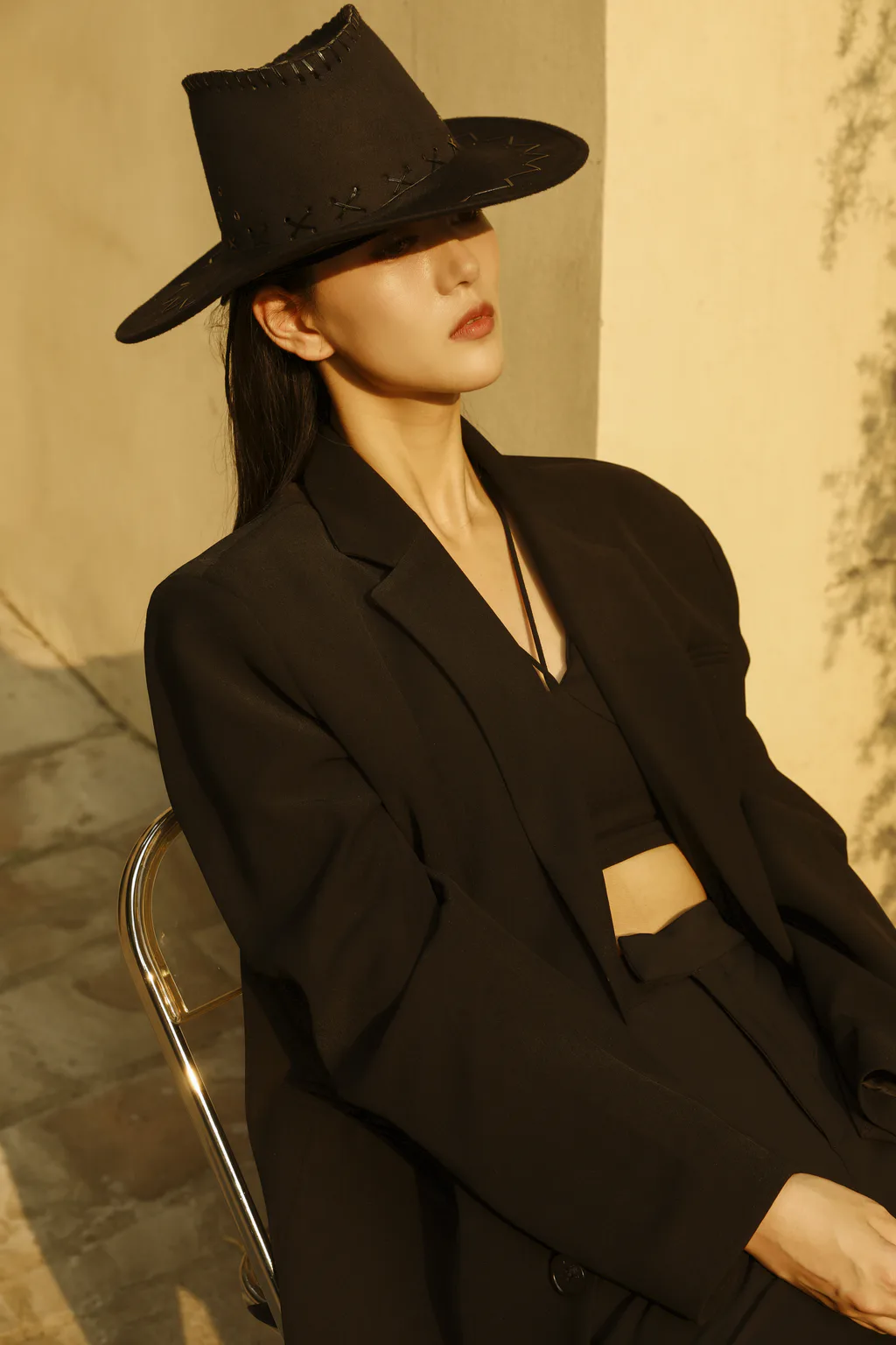 [YITUYU艺图语]2023.04.21 BLACK HAT 婉宁 [28+1P/454MB]