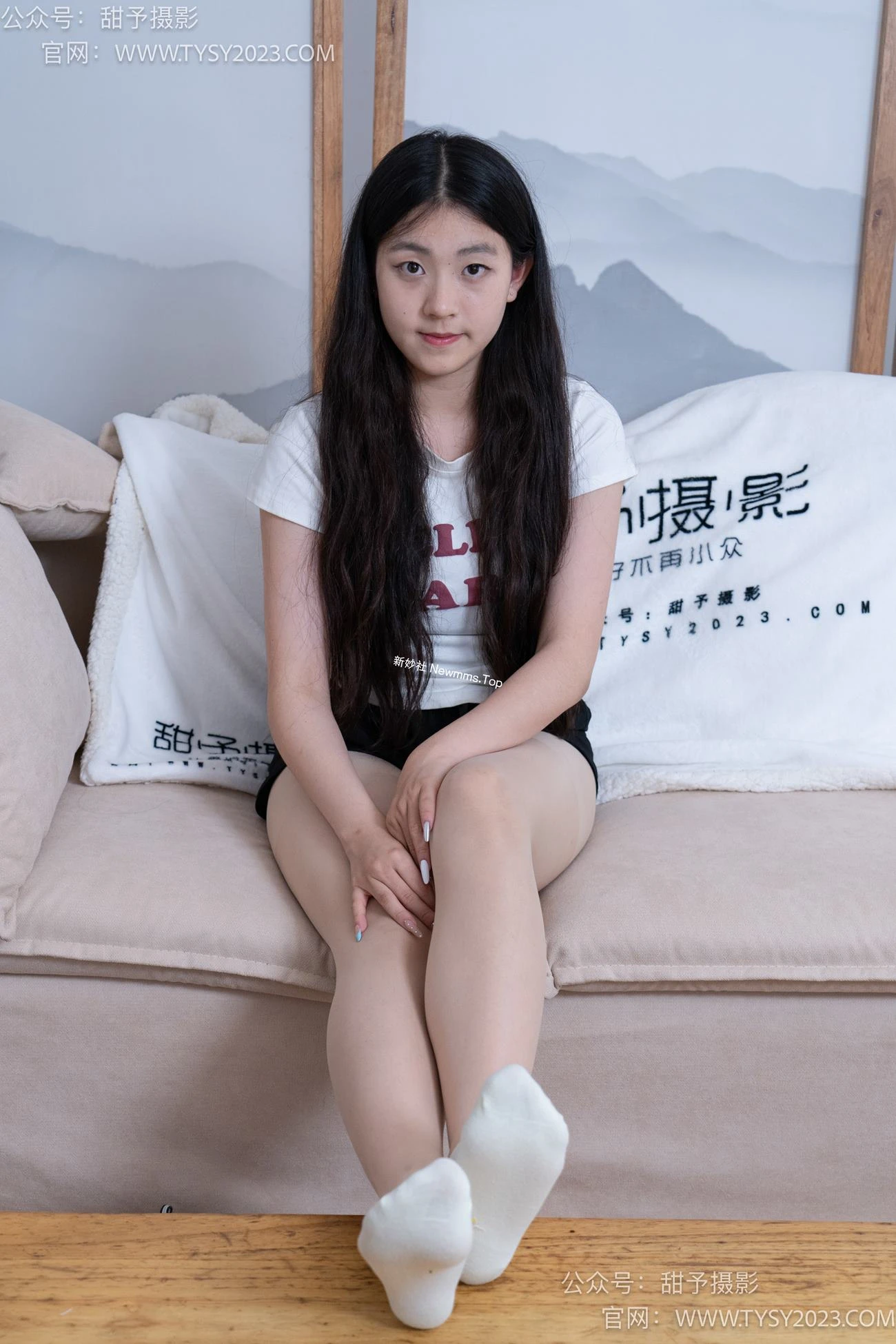 甜予摄影 NO.079期：小云-运动鞋、白棉袜、肉丝（脚尖加固款）[139P/2V/10.33GB]