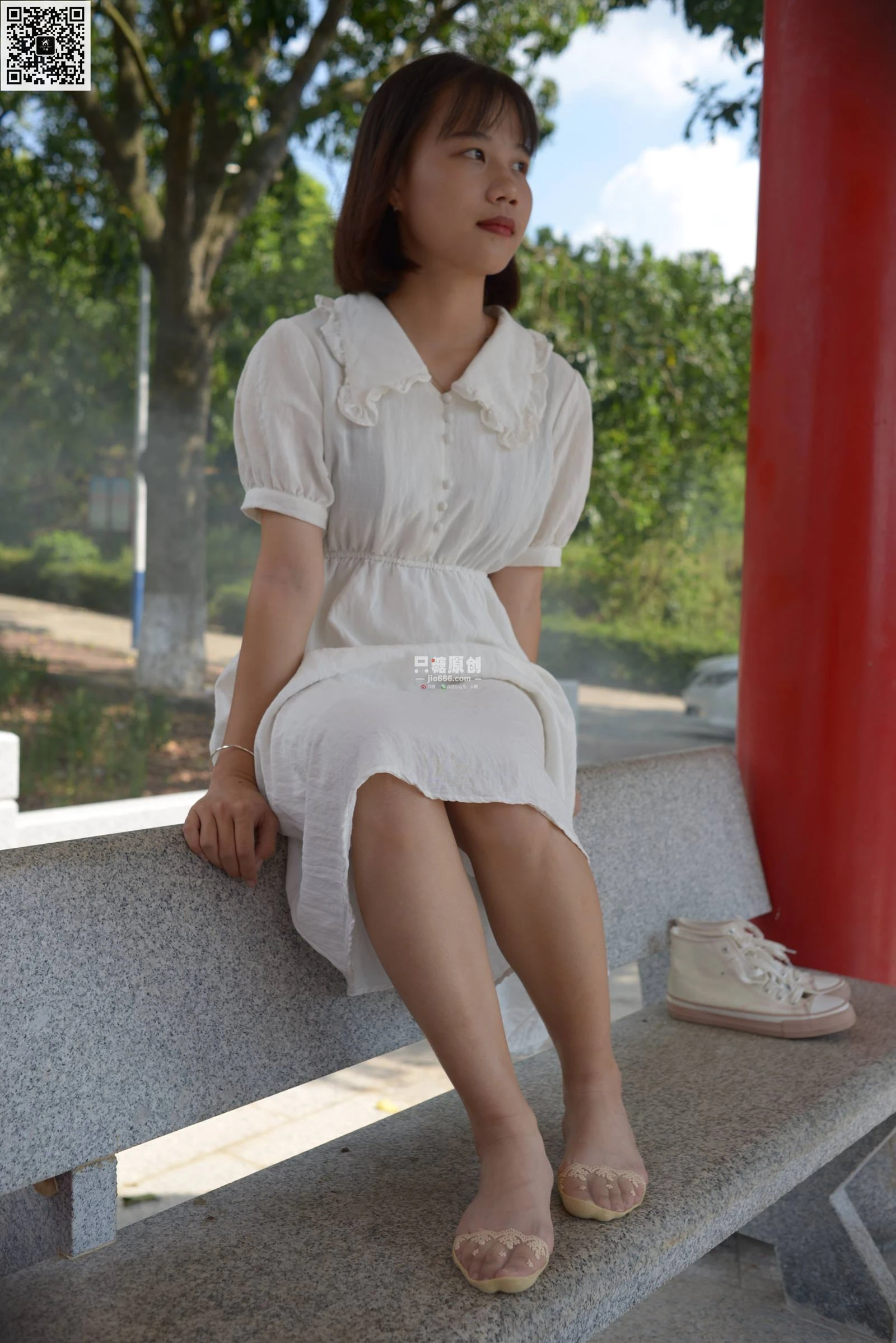只糖棉袜 NO.483 双双 – 花季雨季 [76P/349MB]