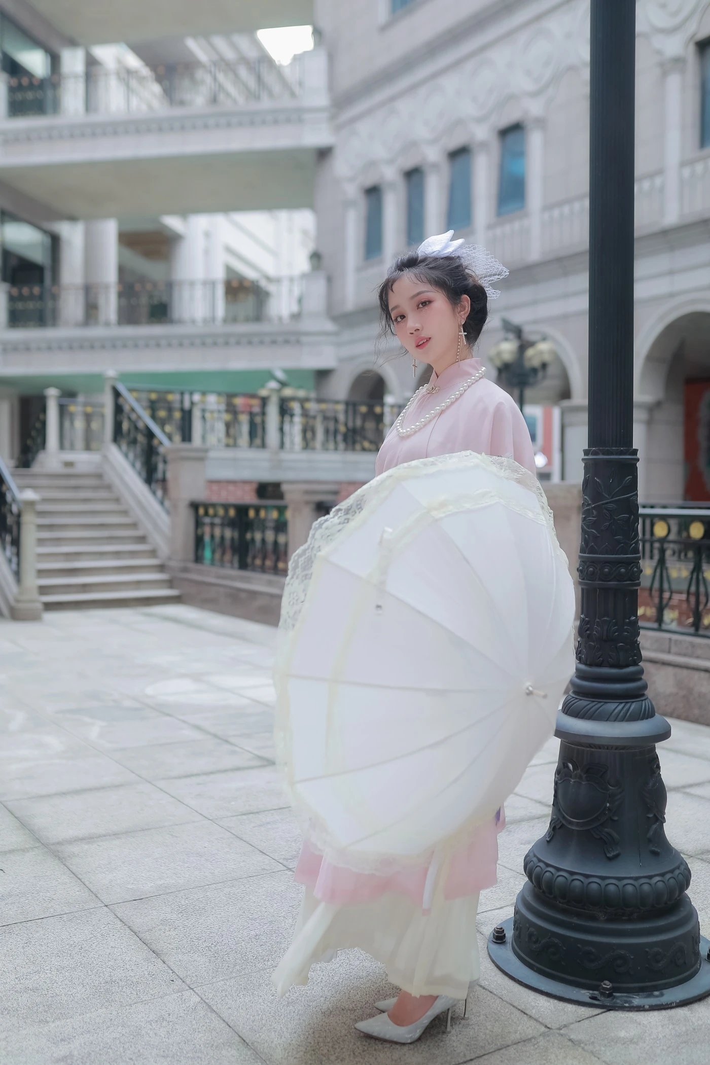 [YITUYU艺图语] 2022.06.19 威尼斯 令花羽 [23P/261MB]