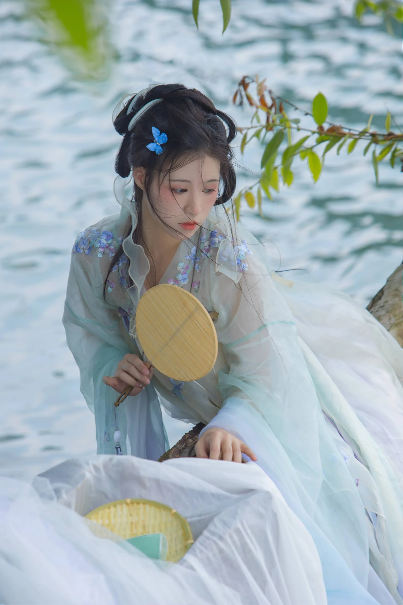 [YITUYU艺图语]2022.10.17 惊鸿客 努力搬砖的双翮[21+1P/341MB]
