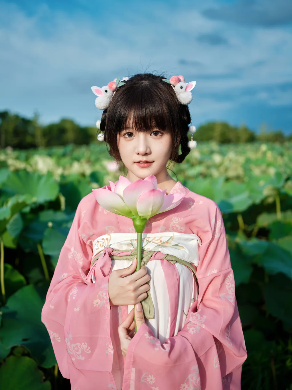 [YITUYU艺图语]2023.02.20 荷 宵宵喵[27+1P/309MB]