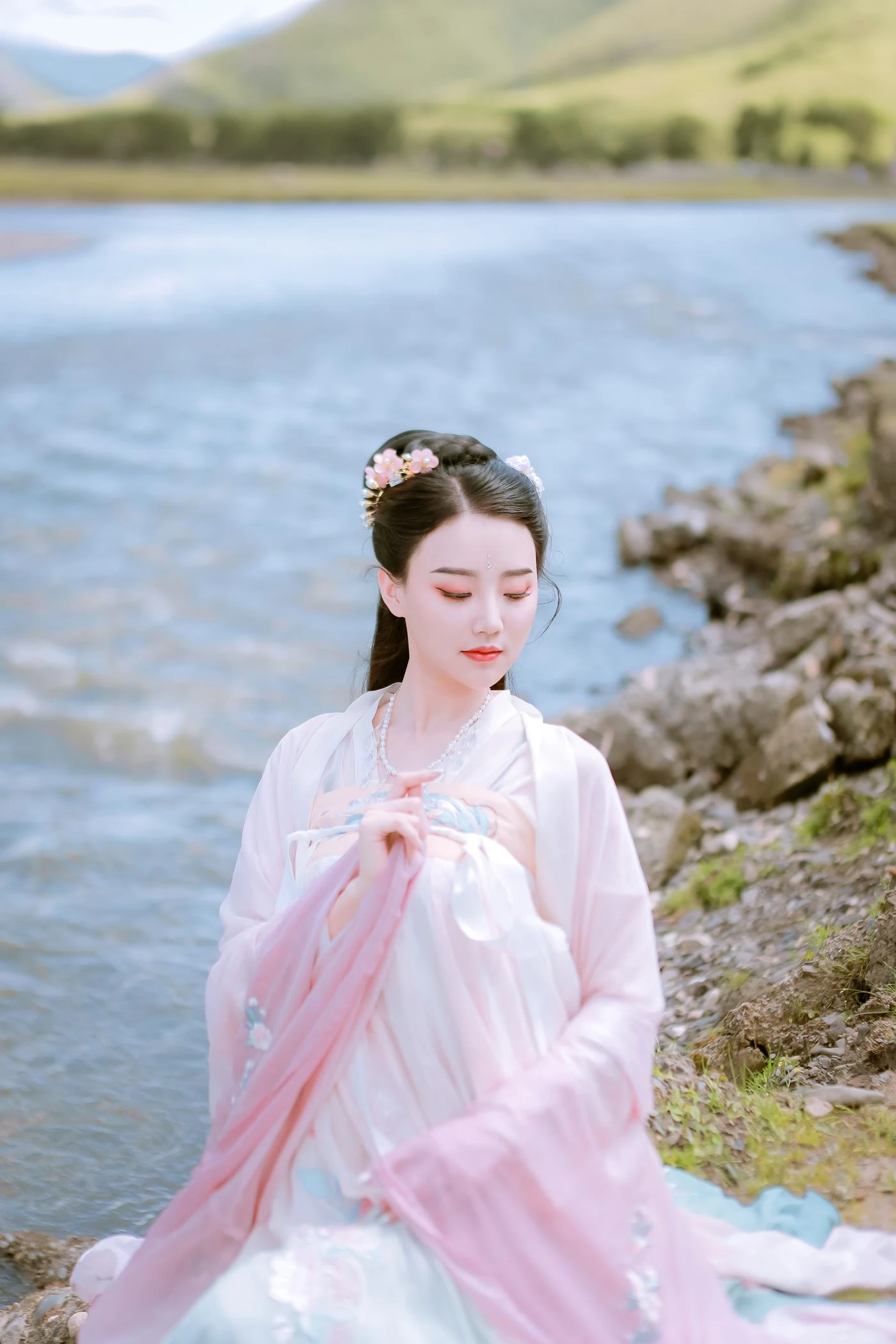 [YITUYU艺图语] 2022.02.03 踏青 婷婷 [22P/243MB]