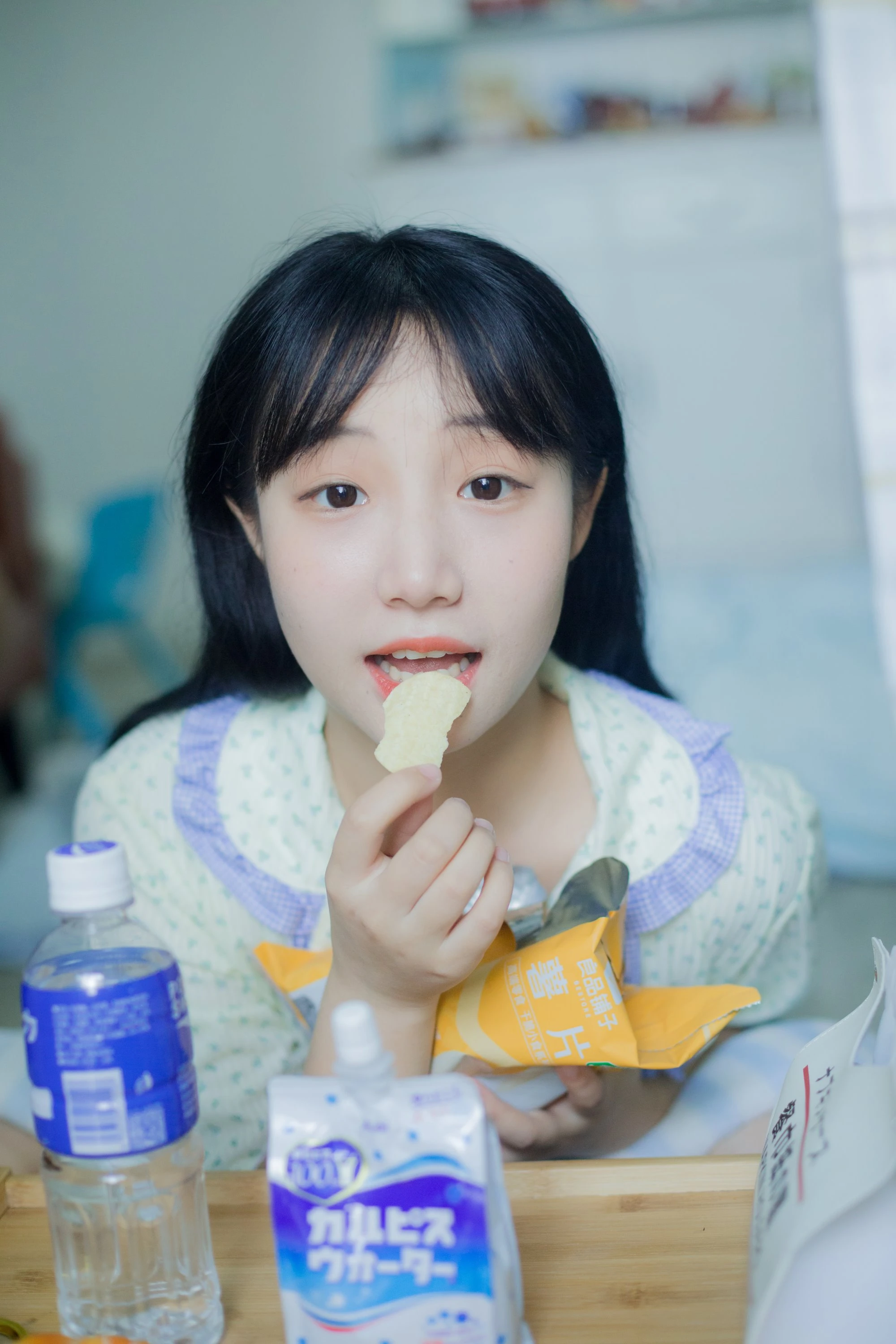 [YITUYU艺图语] 2022.07.14 早起开心一天 欧包包包 [26P/244M]
