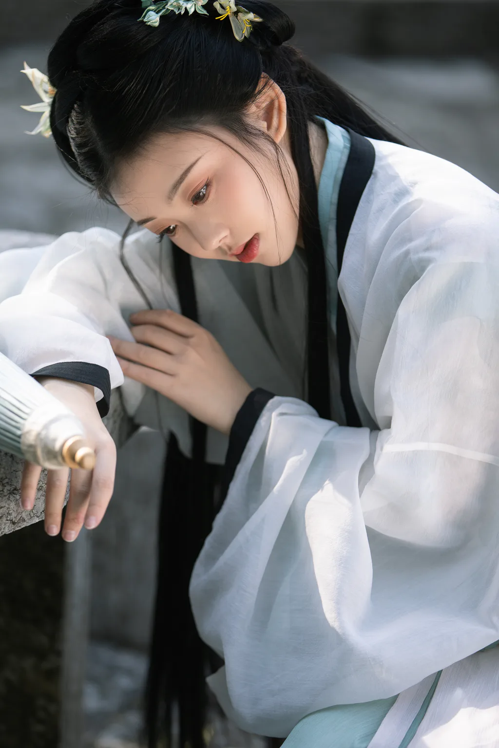 [YITUYU艺图语]2023.04.26 秋怀 小谨 [32+1P/478MB]