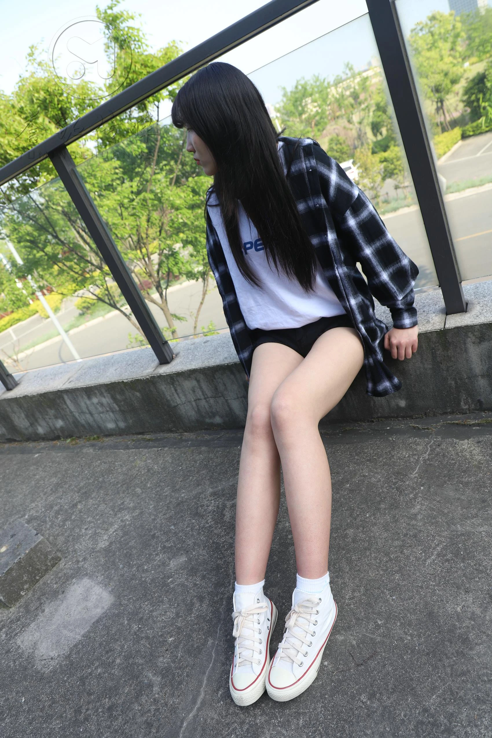 [誉铭传媒]袜足摄影 2019年 NO.031[113P/825MB]