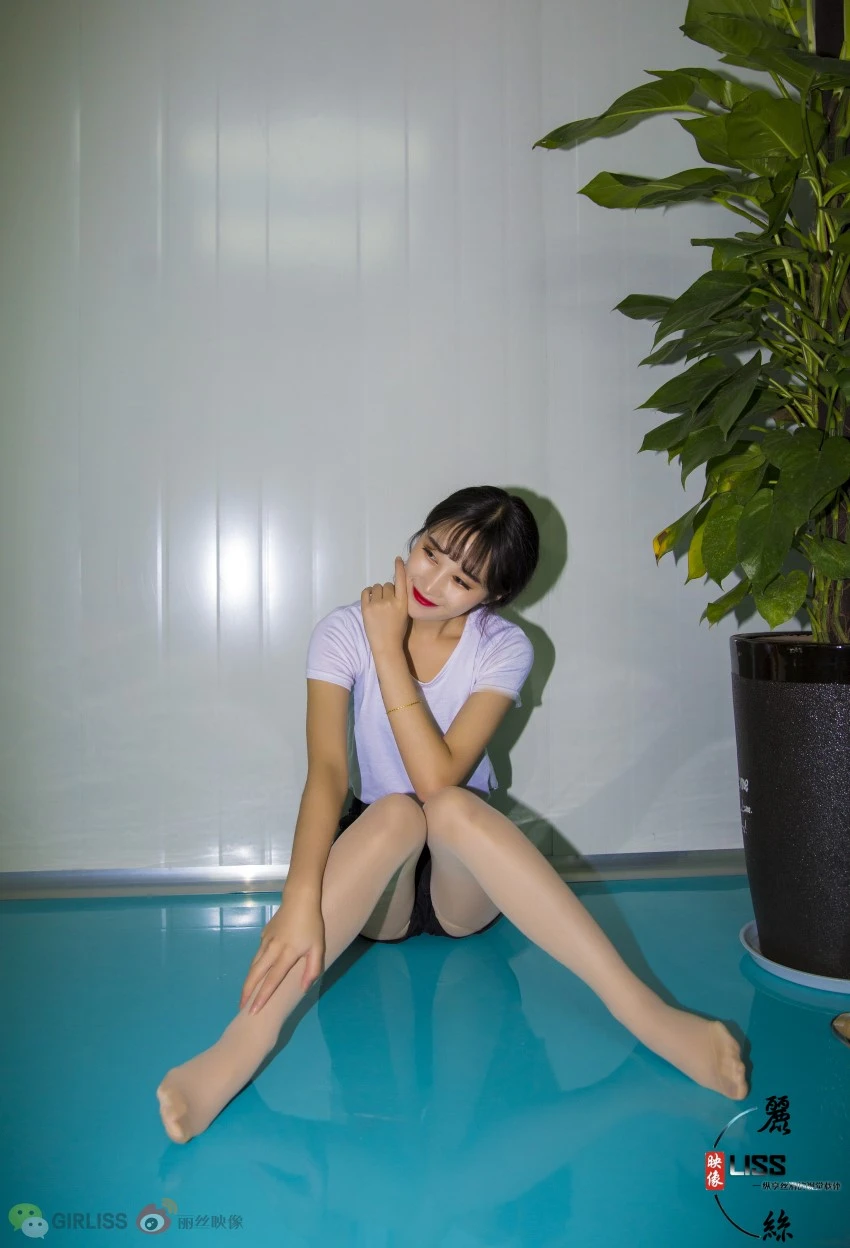 [LISS丽丝映像]NO.015 琪妹《实习期女秘体验中心》[93P/1.51GB]