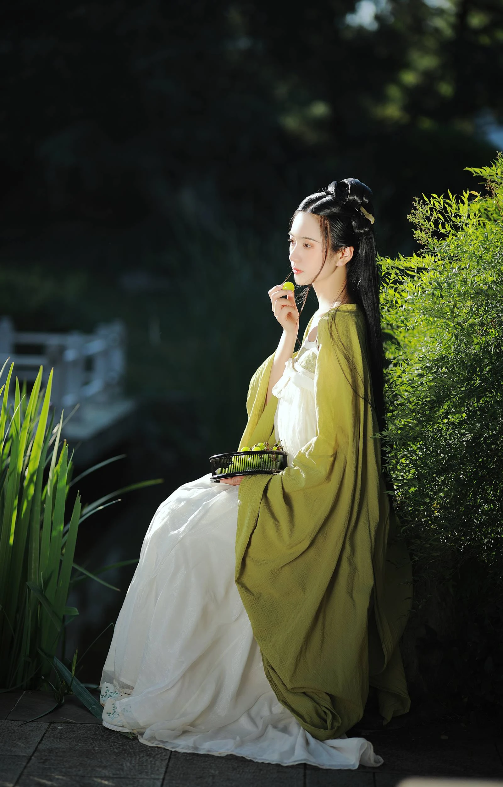 [YITUYU艺图语]2022.10.10 何来人间一惊鸿 瑜瑾[24+1P/495MB]