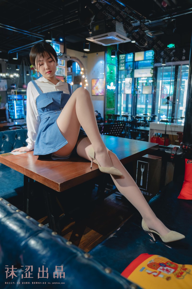 袜涩写真 VOL.059 暖暖的超级姓感牛仔连体裤 [51P/138MB]