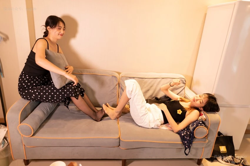 [LSS山茶摄影]NO.251 丝袜穿搭94 [80P/422MB]