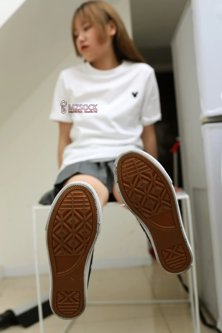 [MZSOCK]爱镁足 No.015 多多 [131P/380MB]