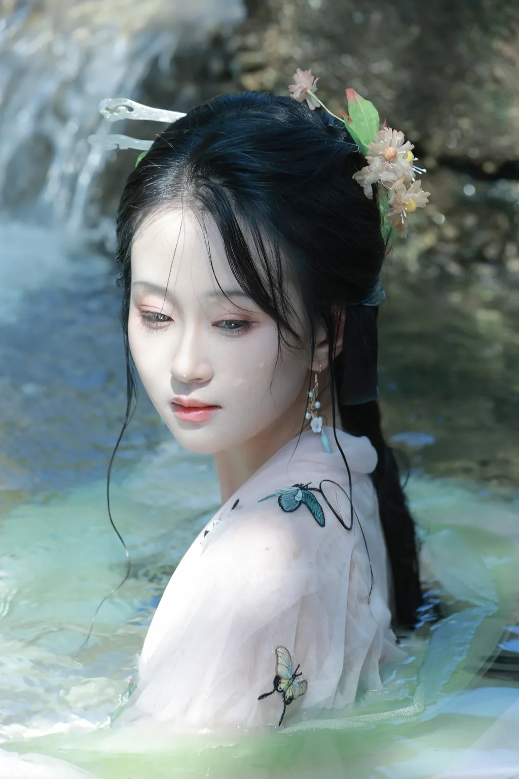 [YITUYU艺图语]2023.02.26 春山秋水 瞳人儿[28+1P/283MB]