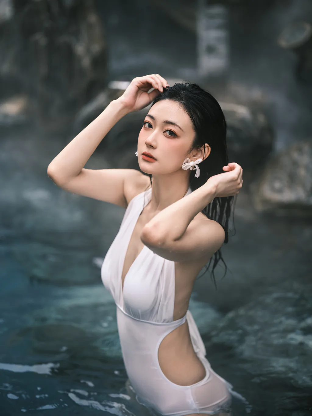 [YITUYU艺图语]2023.03.14 温泉白 飞鸟咕咕-[44+1P/1.28GB]