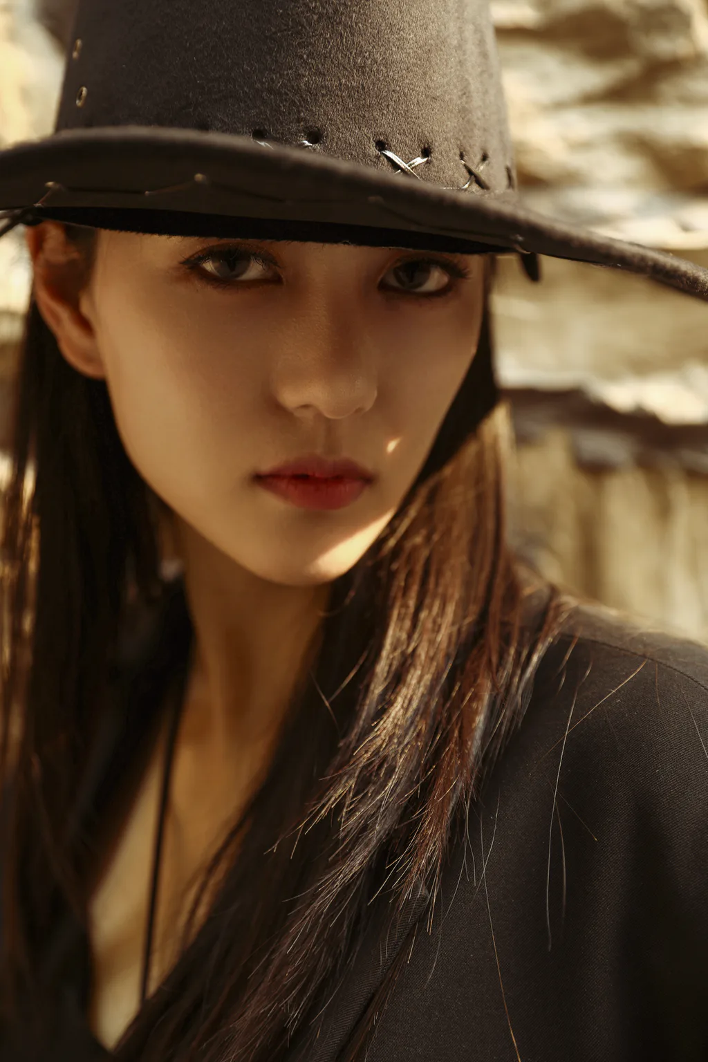 [YITUYU艺图语]2023.04.21 BLACK HAT 婉宁 [28+1P/454MB]