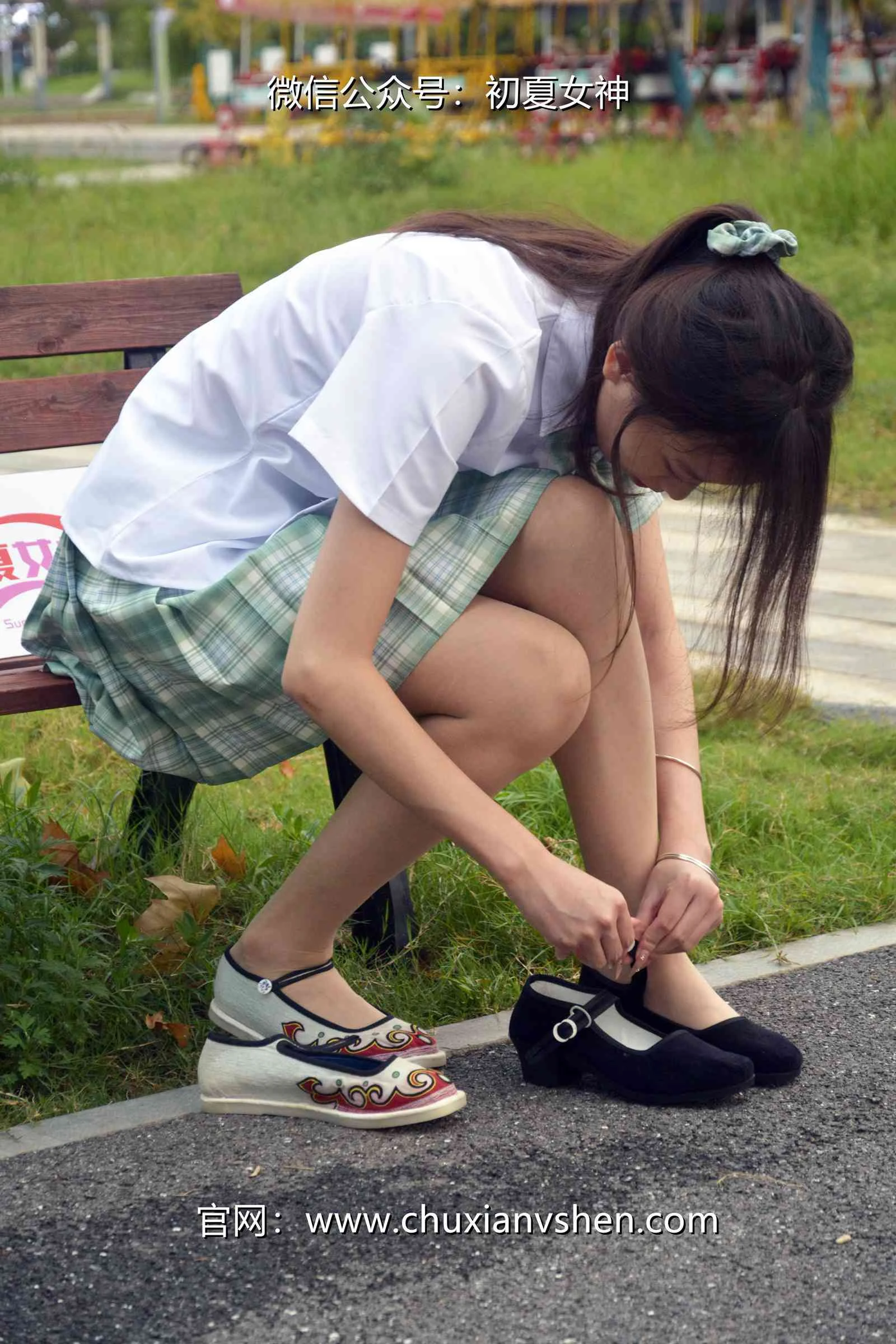 初夏女神 NO.074 情情 绿色JK套[72P/1V/5.02GB]