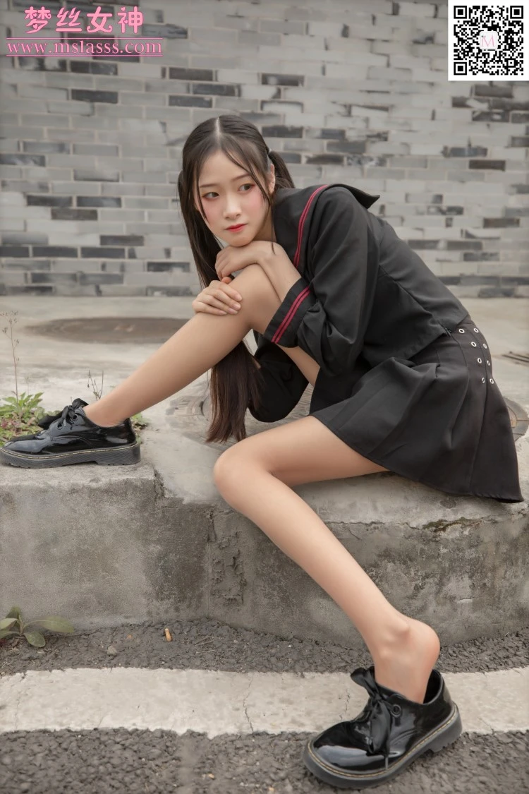 [MSLASS梦丝女神] 2020-03-26 诗琪 纤细的美腿玉足 [93P/1V/1231M]