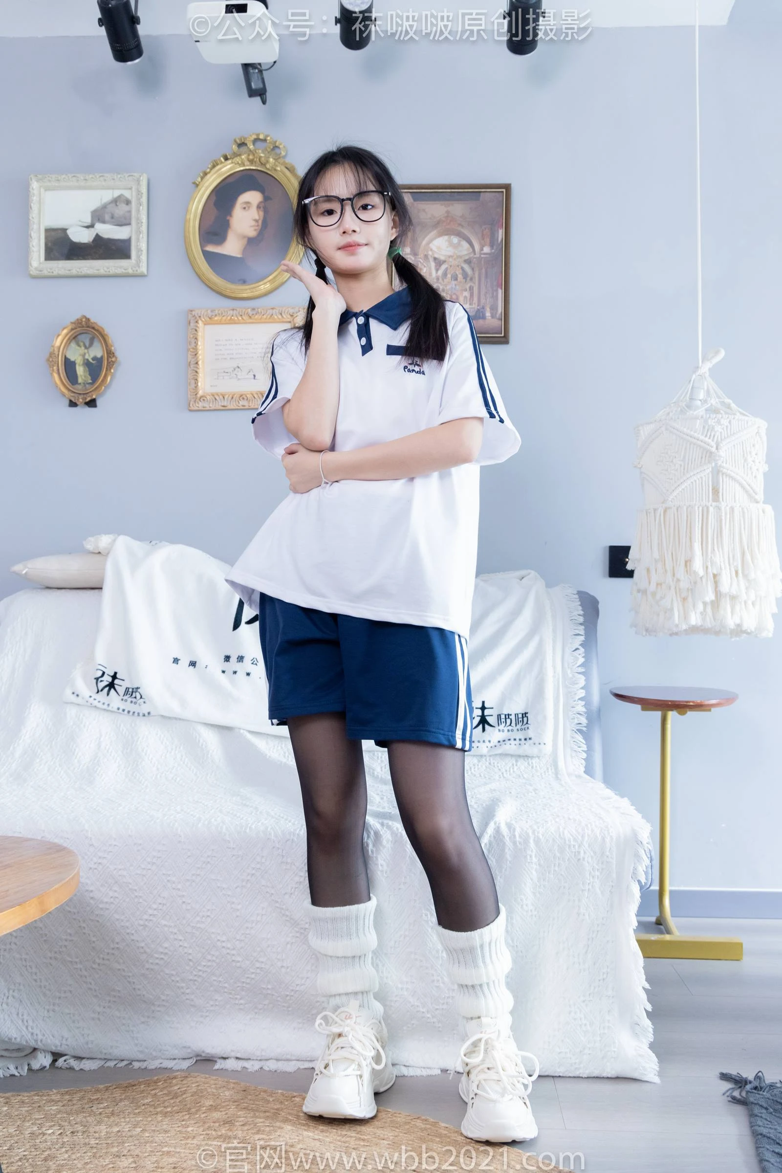 [BoBoSocks袜啵啵]NO.335 甜甜圈-校服、运动鞋、薄黑丝、袜套[154P/1V/7.48GB]
