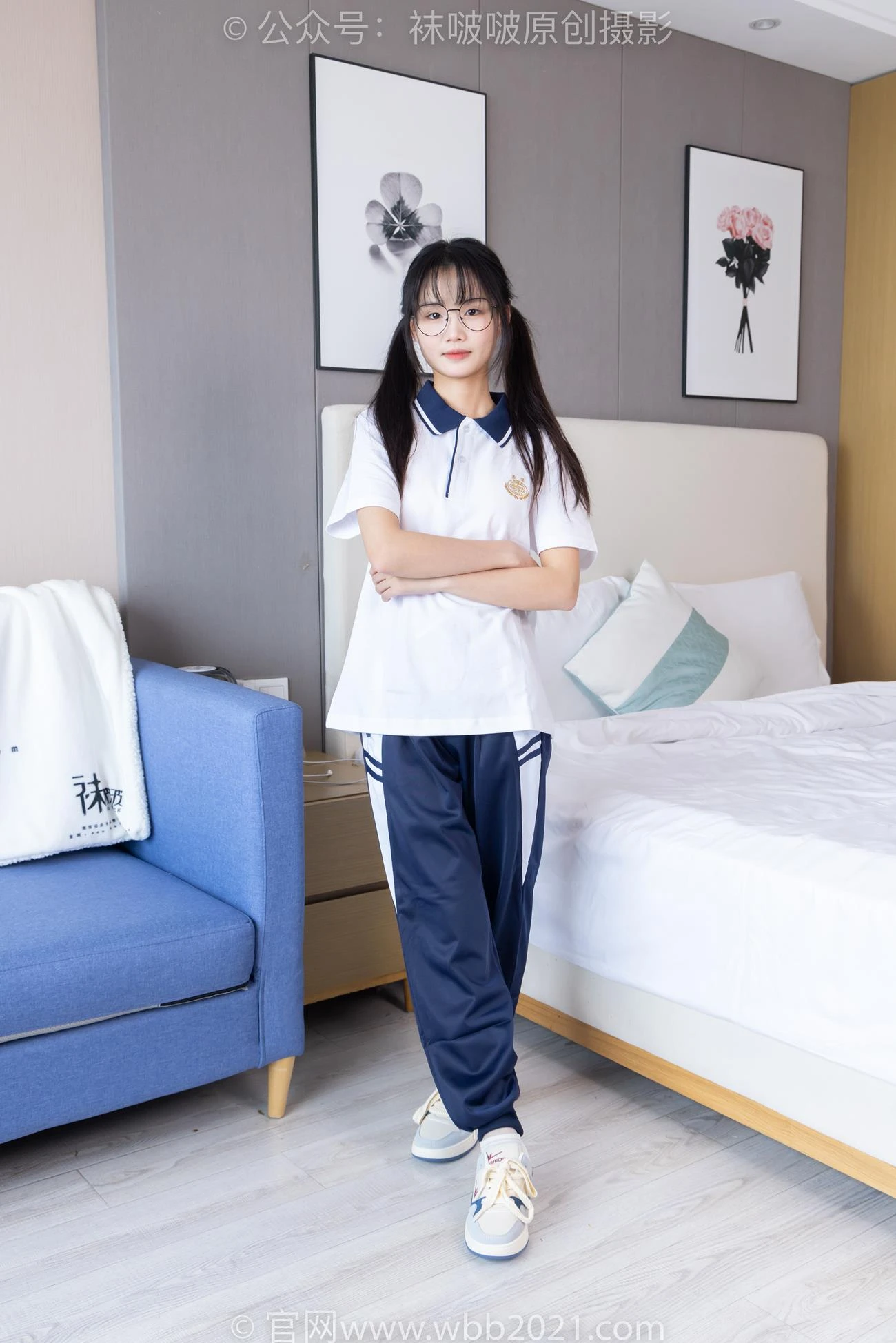 [BoBoSocks袜啵啵]NO.446 甜甜圈 板鞋、白棉袜、白丝、校服裤里丝[150P/1V/6.08GB]