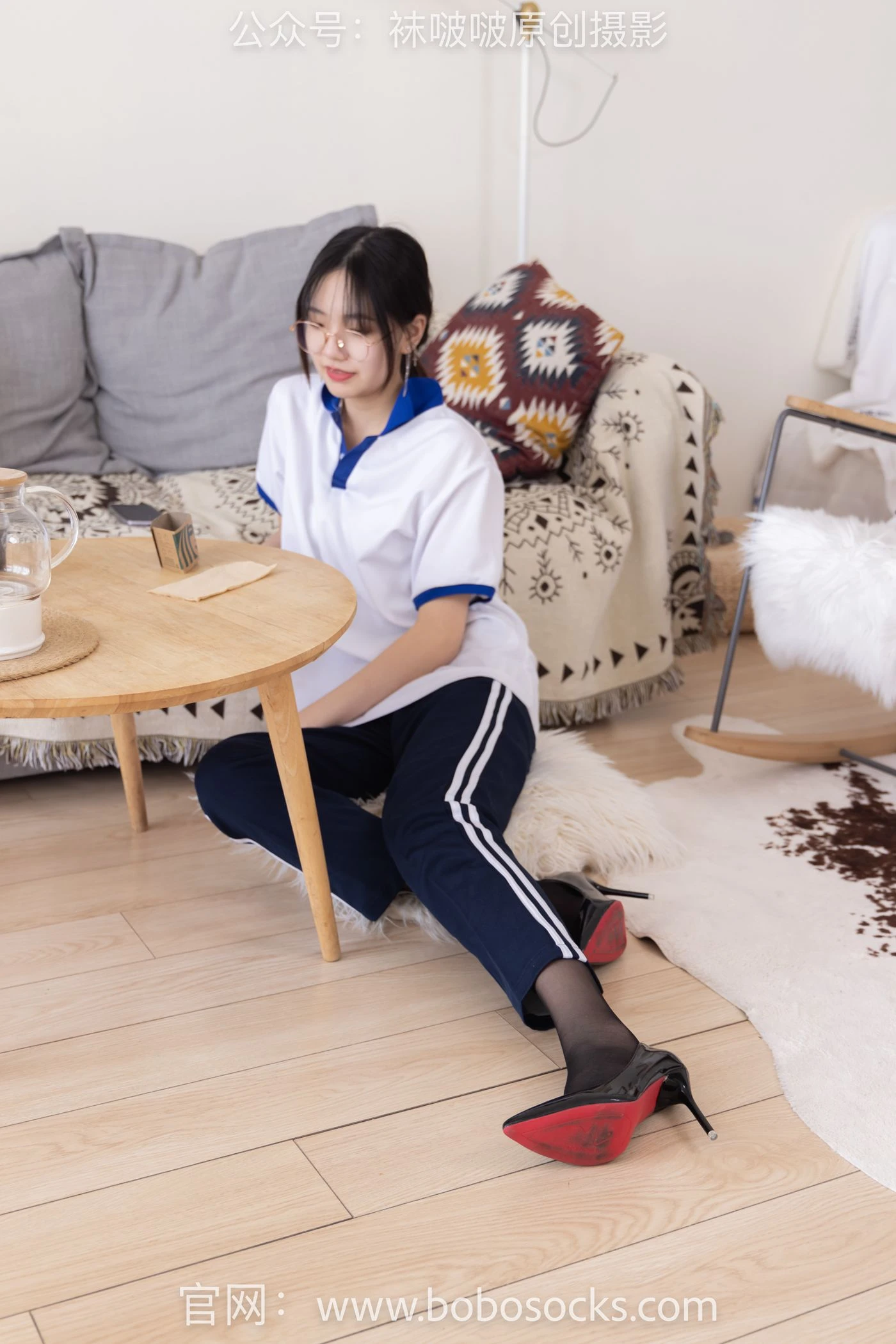 [BoBoSocks袜啵啵]NO.135 小甜豆-高跟鞋、黑丝（脚尖透明款）、裸足[140P/1V/5.86GB]