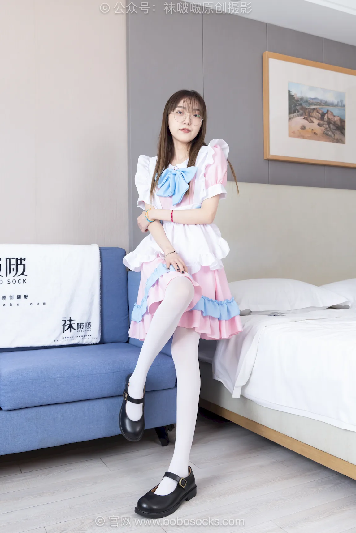 [BoBoSocks袜啵啵]NO.734 稚予-皮鞋、厚白丝、钕仆装、挑鞋[155P/1V/6.27GB]