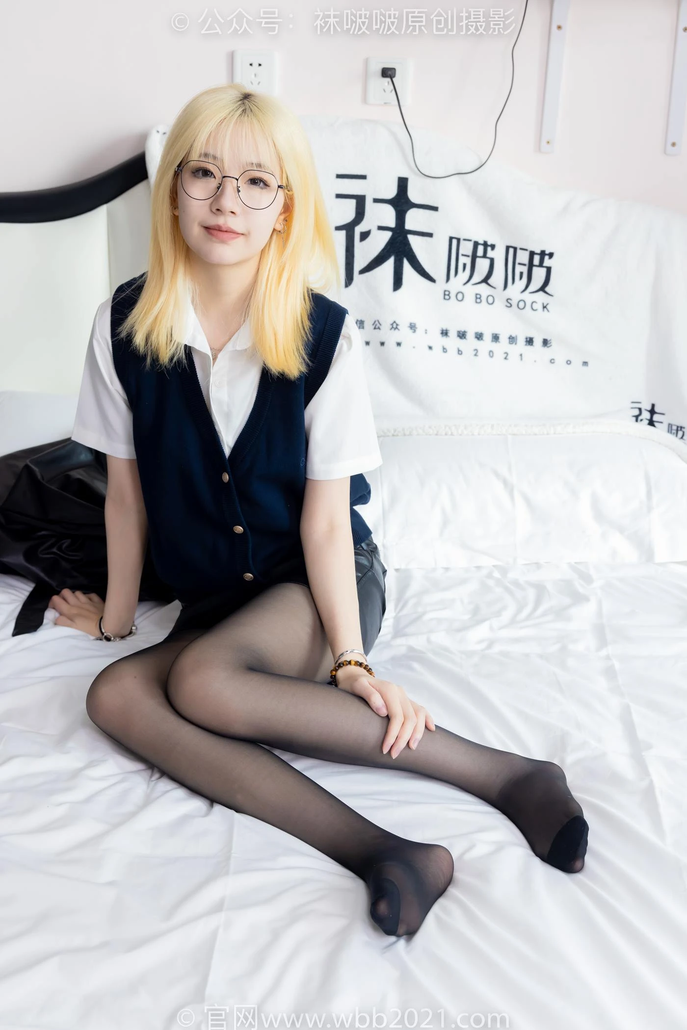 [BoBoSocks袜啵啵]NO.507 小甜豆 高跟长靴、薄黑丝、皮衣外套、ol风[140P/2V/5.96GB]