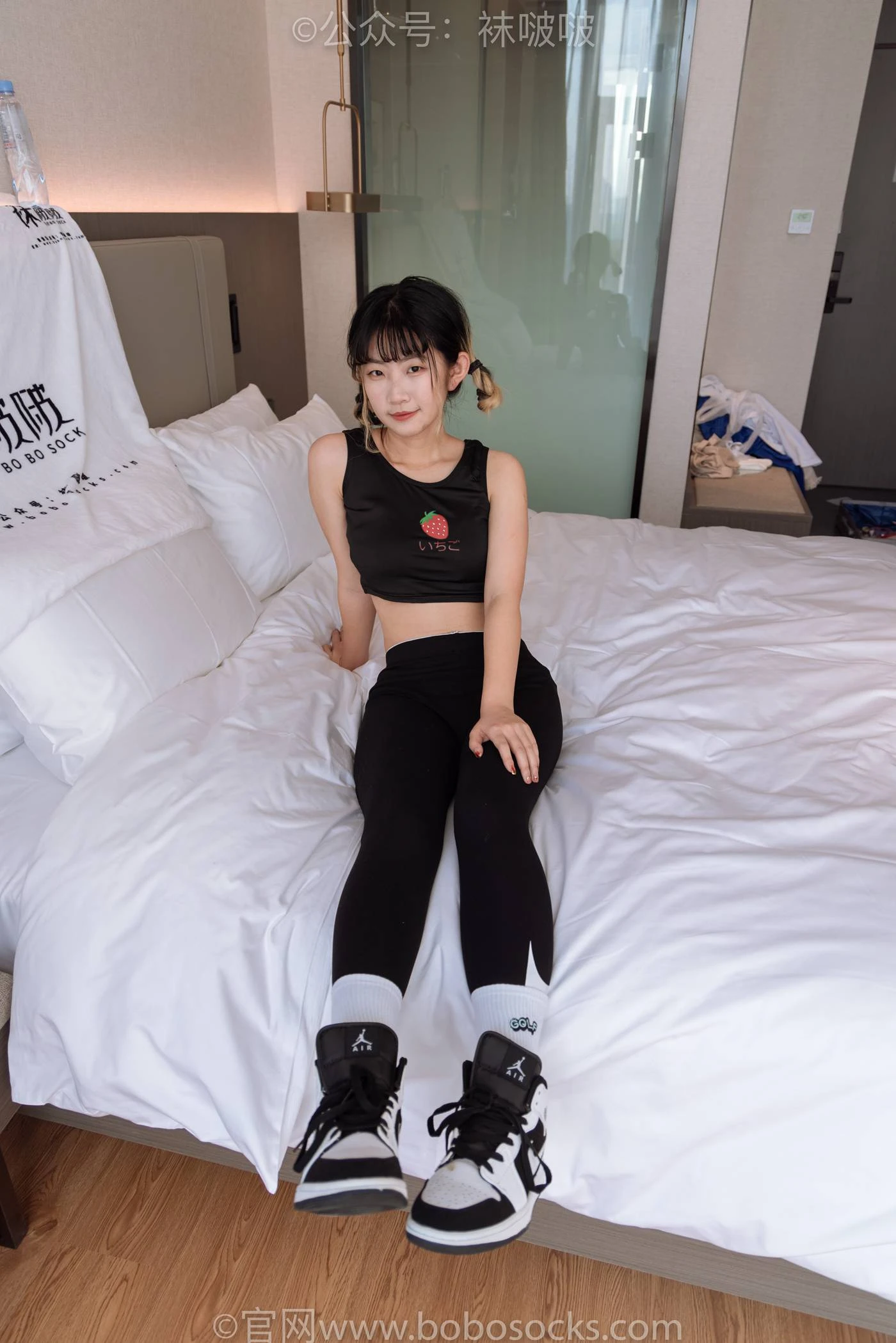 [BoBoSocks袜啵啵]NO.059 砂糖-AJ板鞋、白棉袜、裸足 [142P/1V/6.72GB]