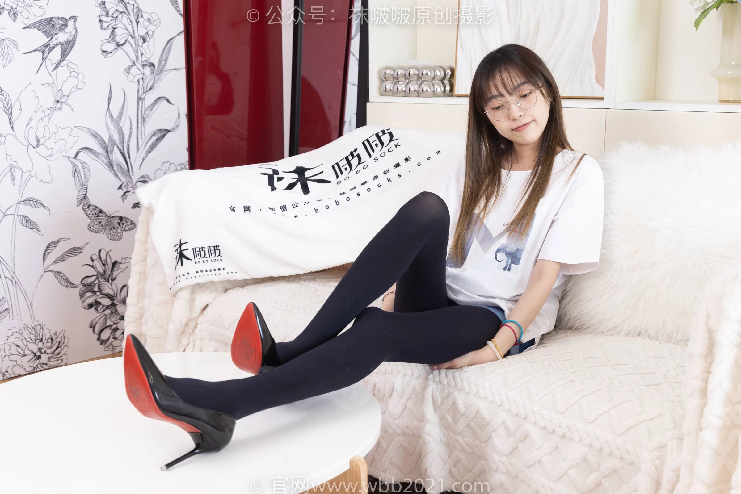 [BoBoSocks袜啵啵]NO.330 稚予-高跟鞋、厚黑丝[150P/1V/5.05GB]
