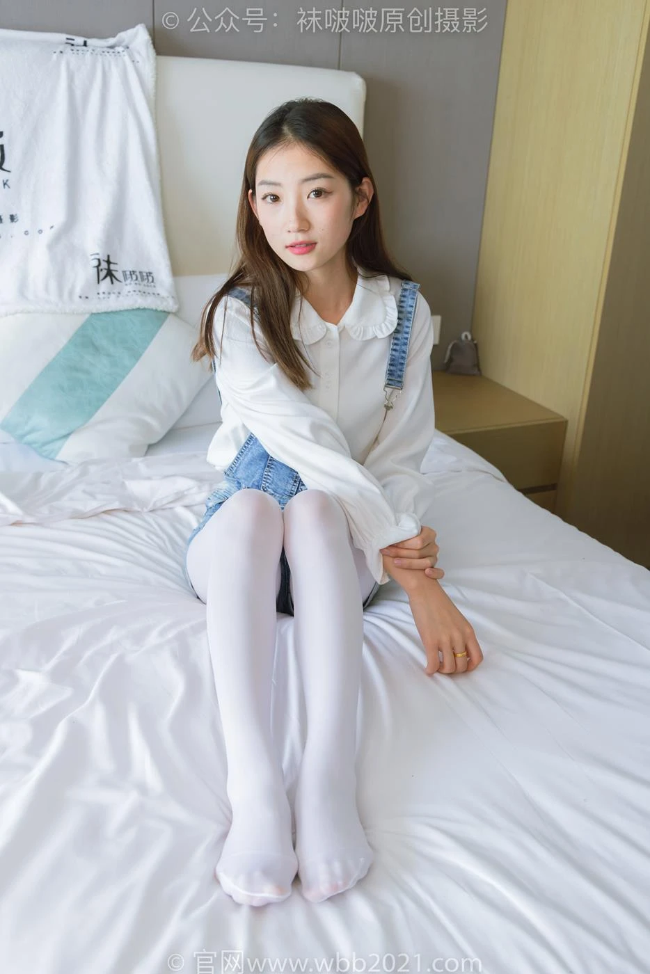 [BoBoSocks袜啵啵]NO.261 小沫-板鞋、厚白丝[143P/V/5.69GB]