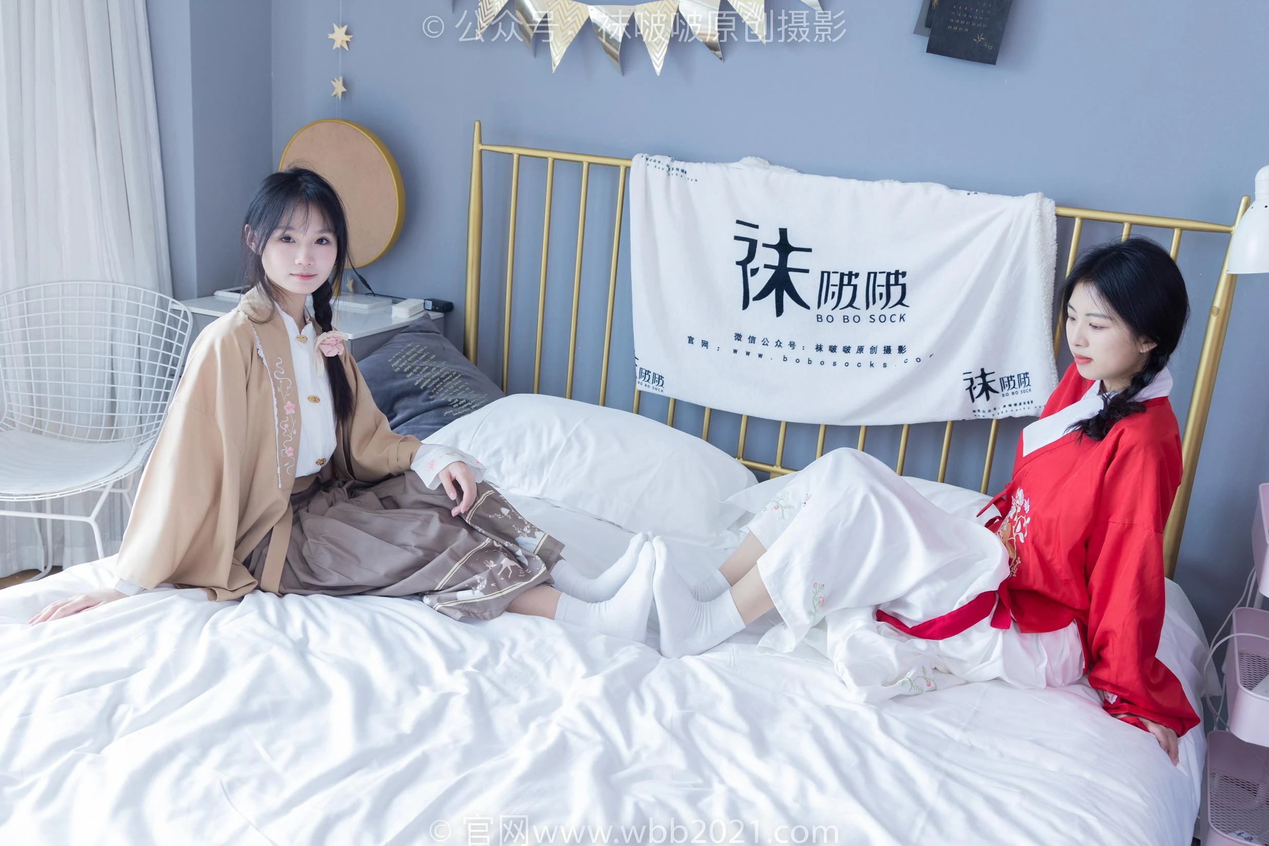 [BoBoSocks袜啵啵]NO.400 奶油甜甜圈-两双高跟鞋、白棉袜、肉丝[158P/1V/6.63GB]