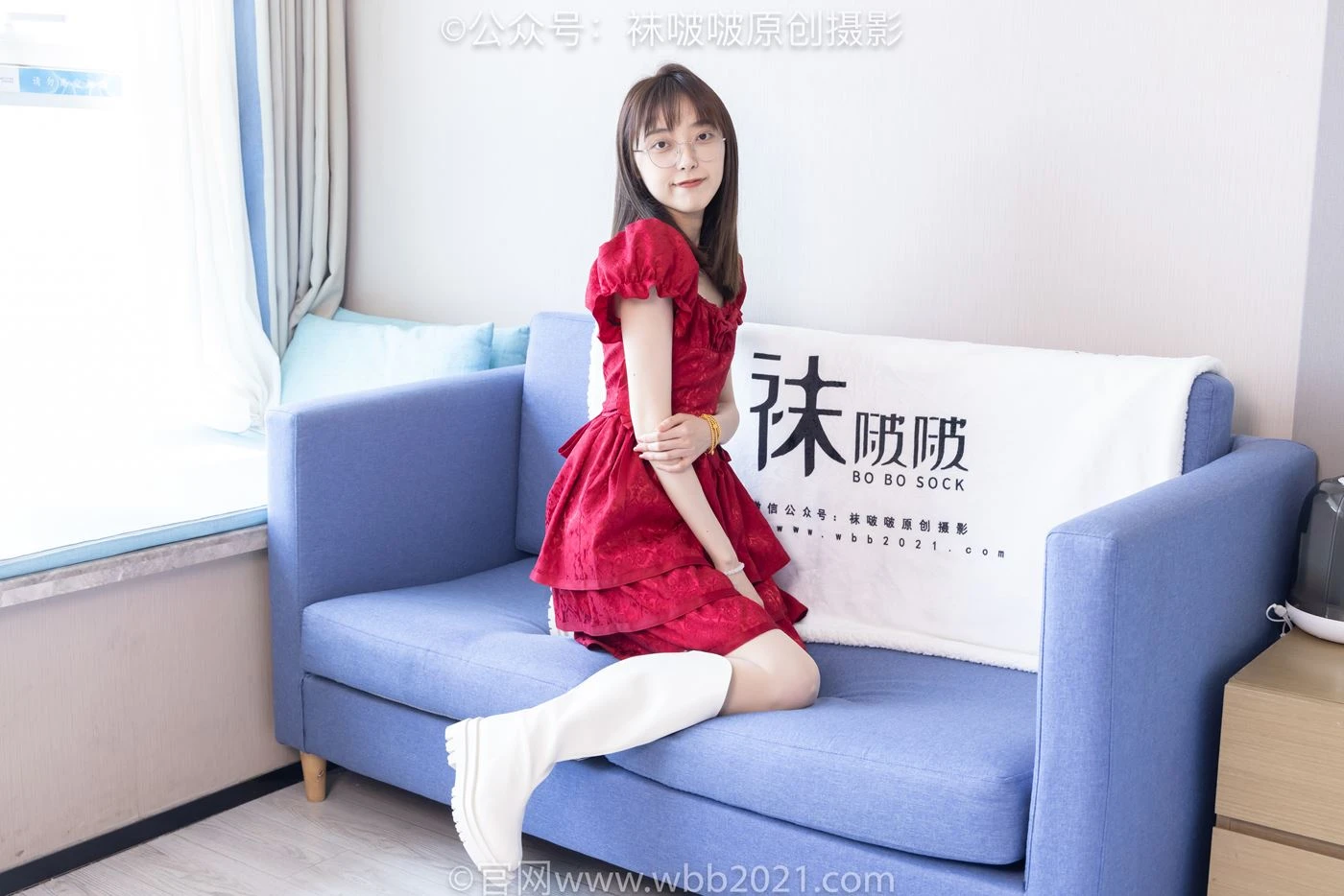 [BoBoSocks袜啵啵]NO.517 焦糖-帆布鞋、薄白丝[147P/1V/5.30GB]