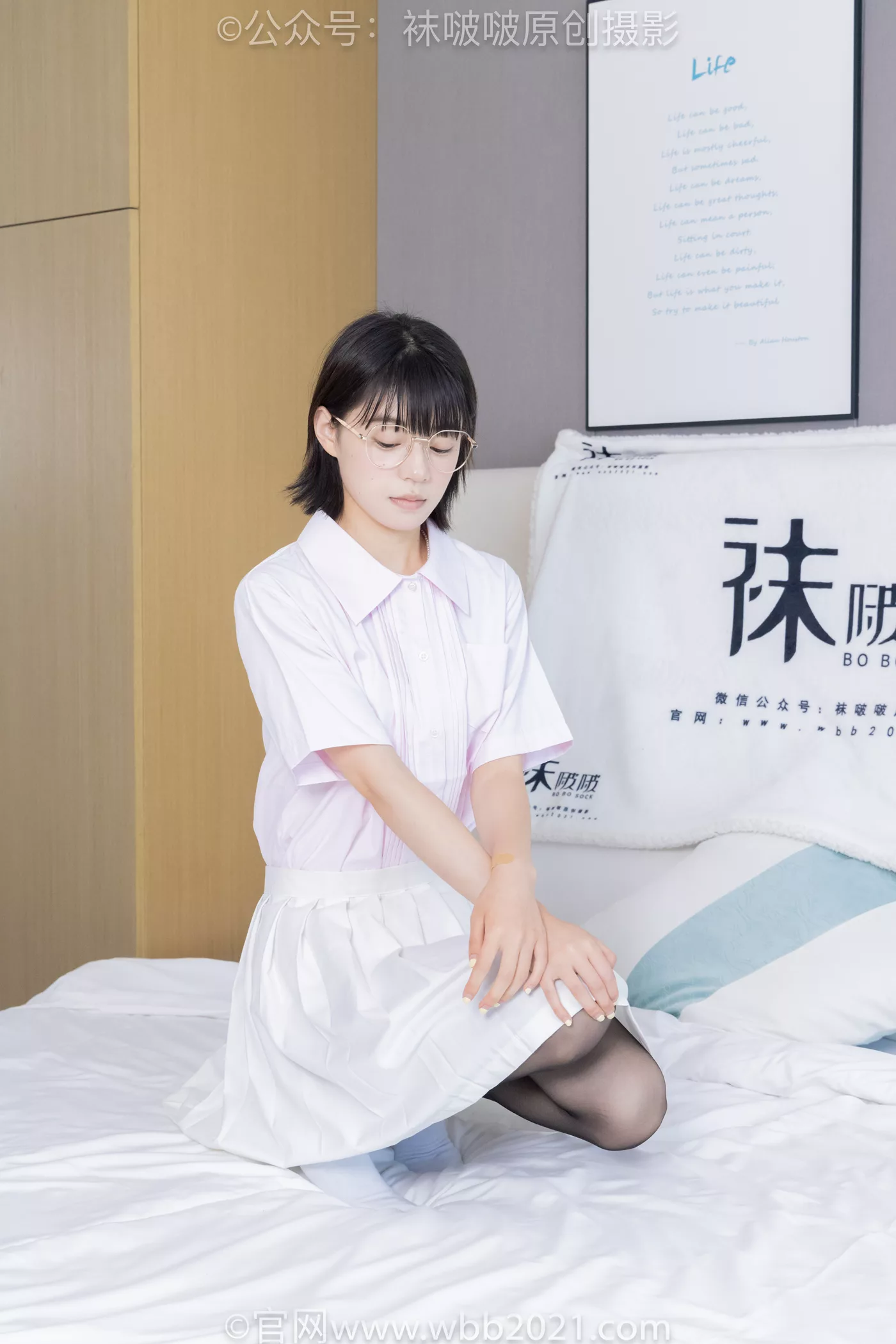[BoBoSocks袜啵啵]NO.449 糯米 运动鞋、白棉袜、黑丝[148P/1V/7.58GB]