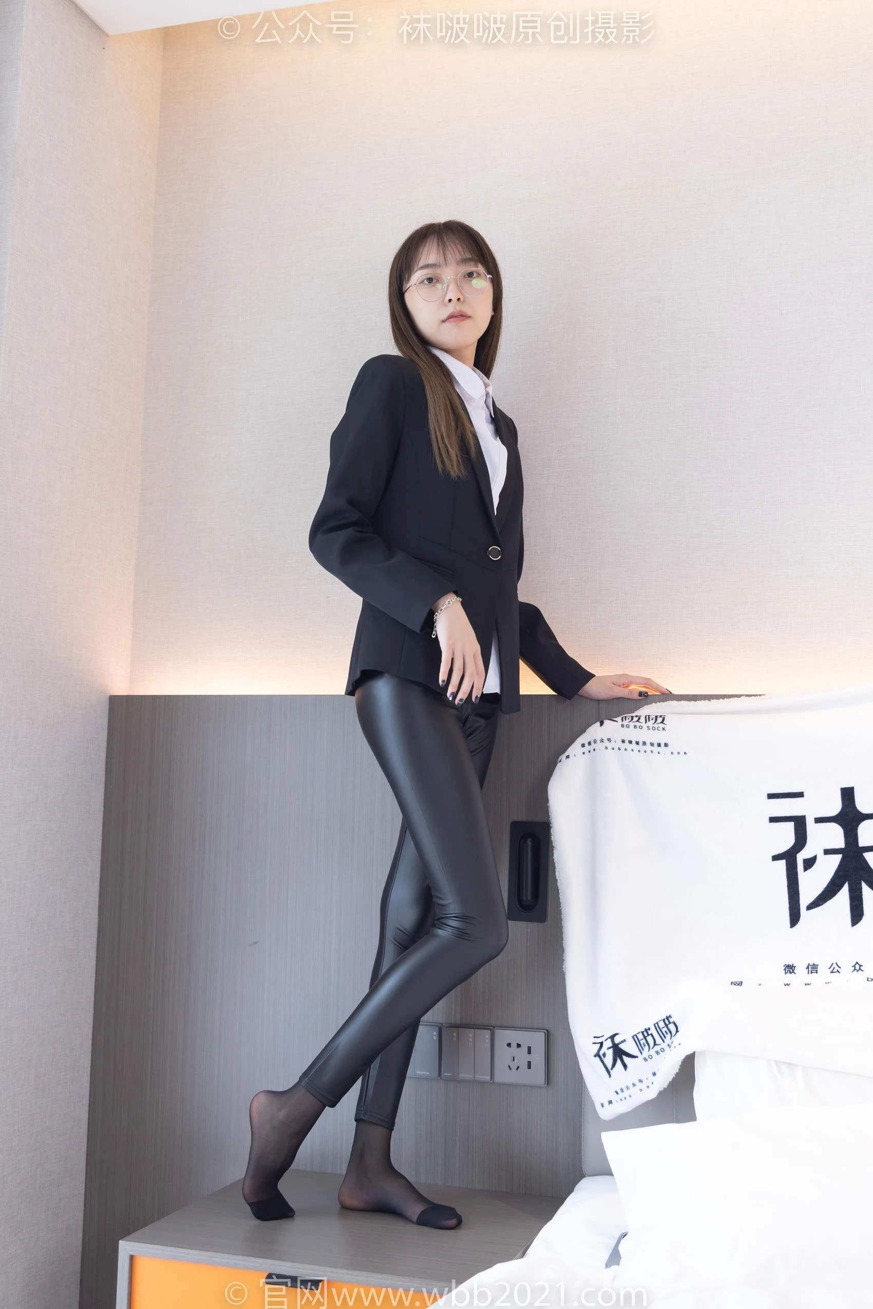 [BoBoSocks袜啵啵]NO.360 雪糕-高跟鞋、白丝、灰丝[155P/1V/5.85GB]