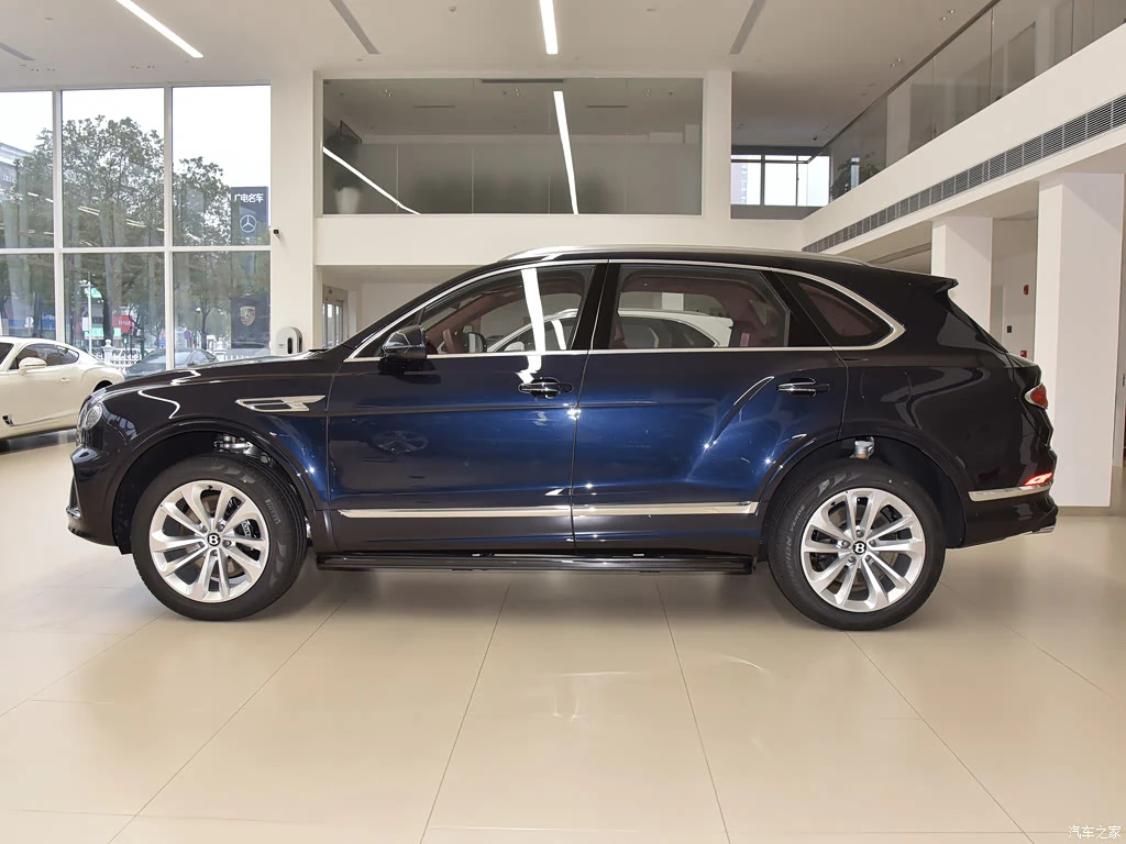 宾利_添越插电混动 2024款 3.0T PHEV 高清图集