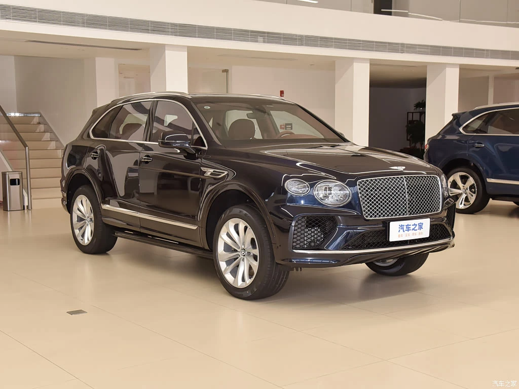 宾利_添越插电混动 2024款 3.0T PHEV 高清图集