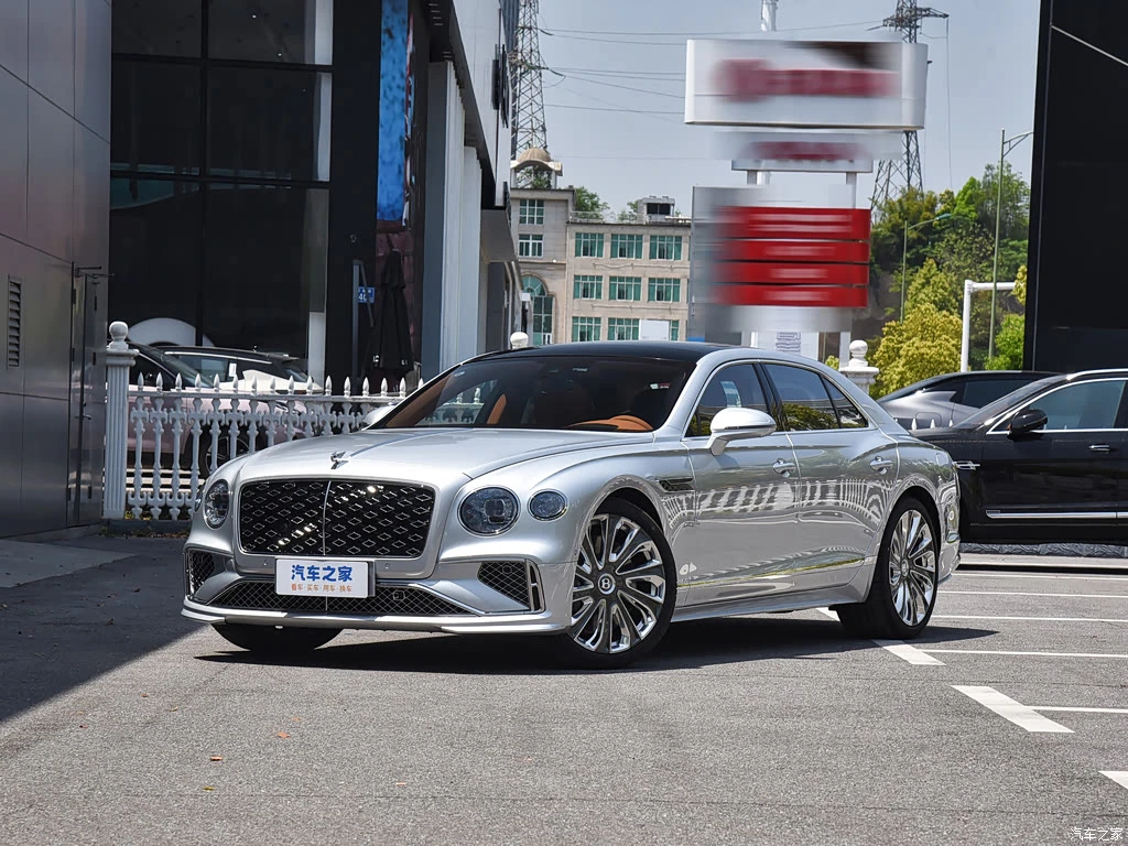宾利_飞驰插电混动 2026款 4.0T V8 Mulliner 高清图集