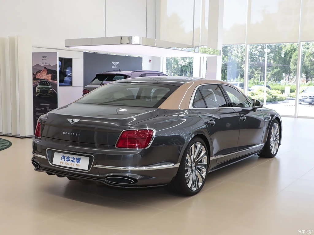 宾利_飞驰插电混动 2026款 4.0T V8 Mulliner 高清图集