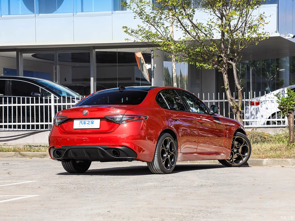 阿尔法・罗密欧_Giulia朱丽叶 2025款 2.0T 280HP INTENSA 特别版 高清图集