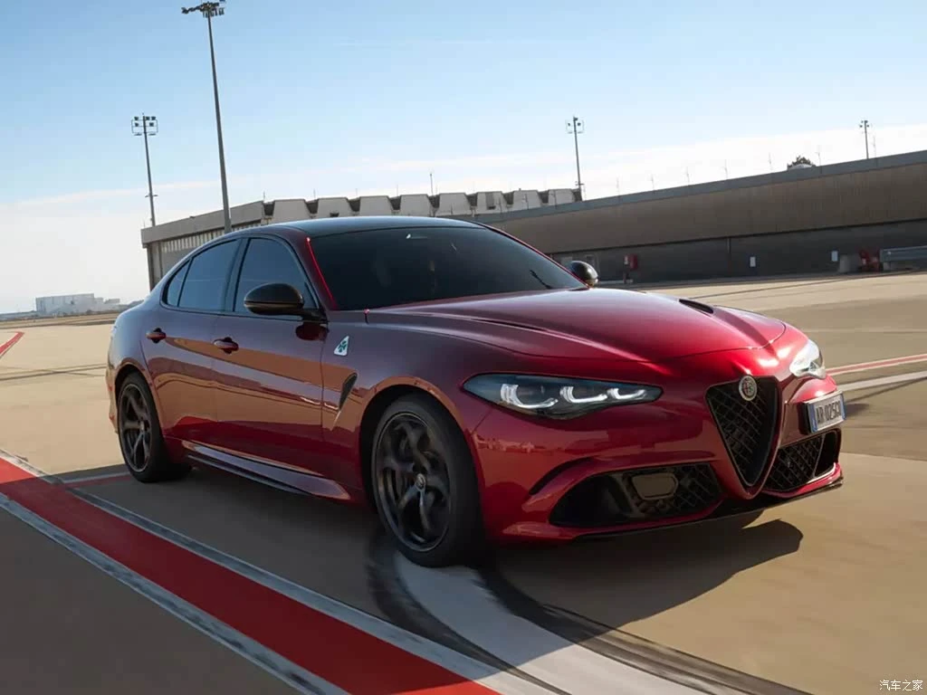 阿尔法・罗密欧_Giulia朱丽叶 2026款 Quadrifoglio Collezione 高清图集