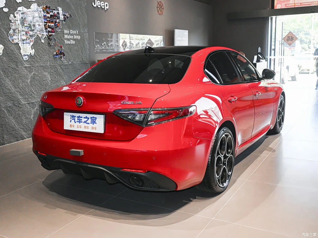 阿尔法・罗密欧_Giulia朱丽叶 2025款 2.0T 280HP VELOCE 赛道版 高清图集